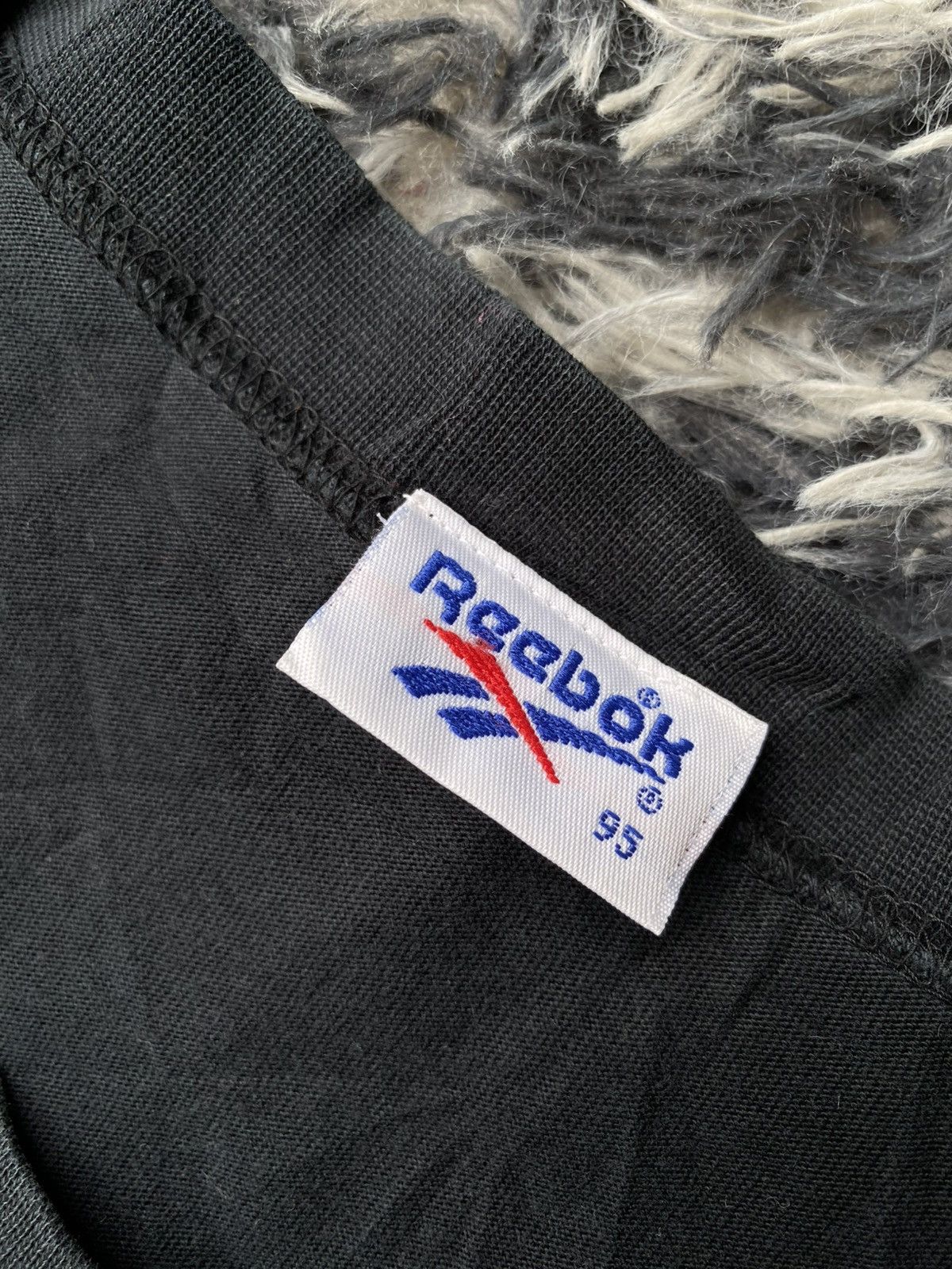 Reebok Vintage 90s reebok shaquille o’neal tee Size US M / EU 48-50 / 2 - 5 Thumbnail