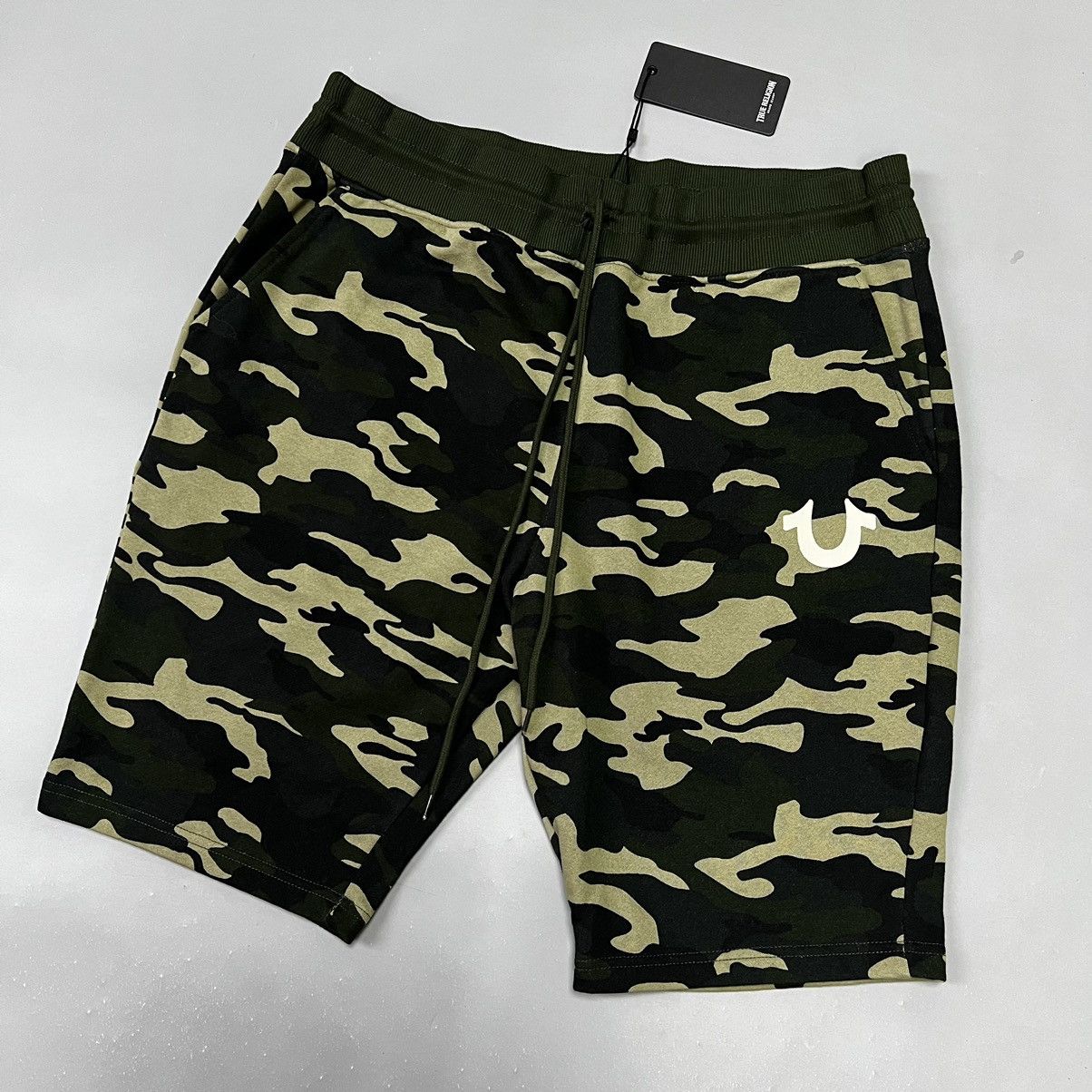 True Religion True Religion Fleece Shorts Camo NEW 🆕 Size US 34 / EU 50 - 1 Thumbnail
