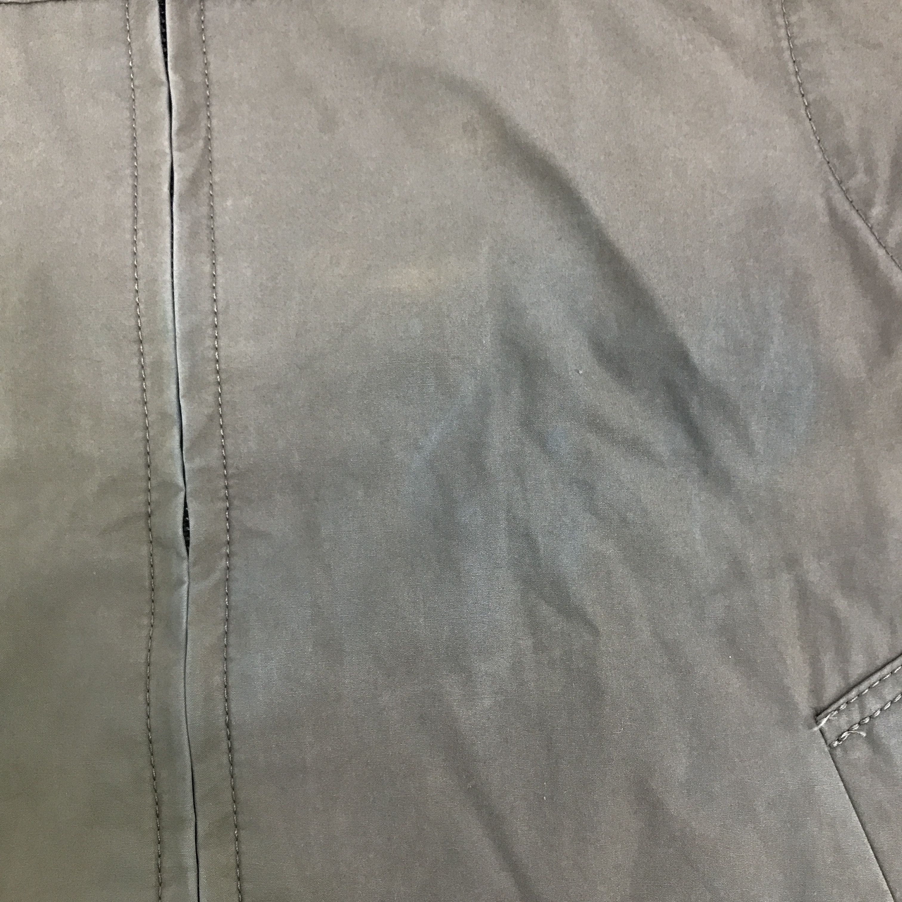 Burberry burberry london vest K121B18 Size US L / EU 52-54 / 3 - 6 Thumbnail