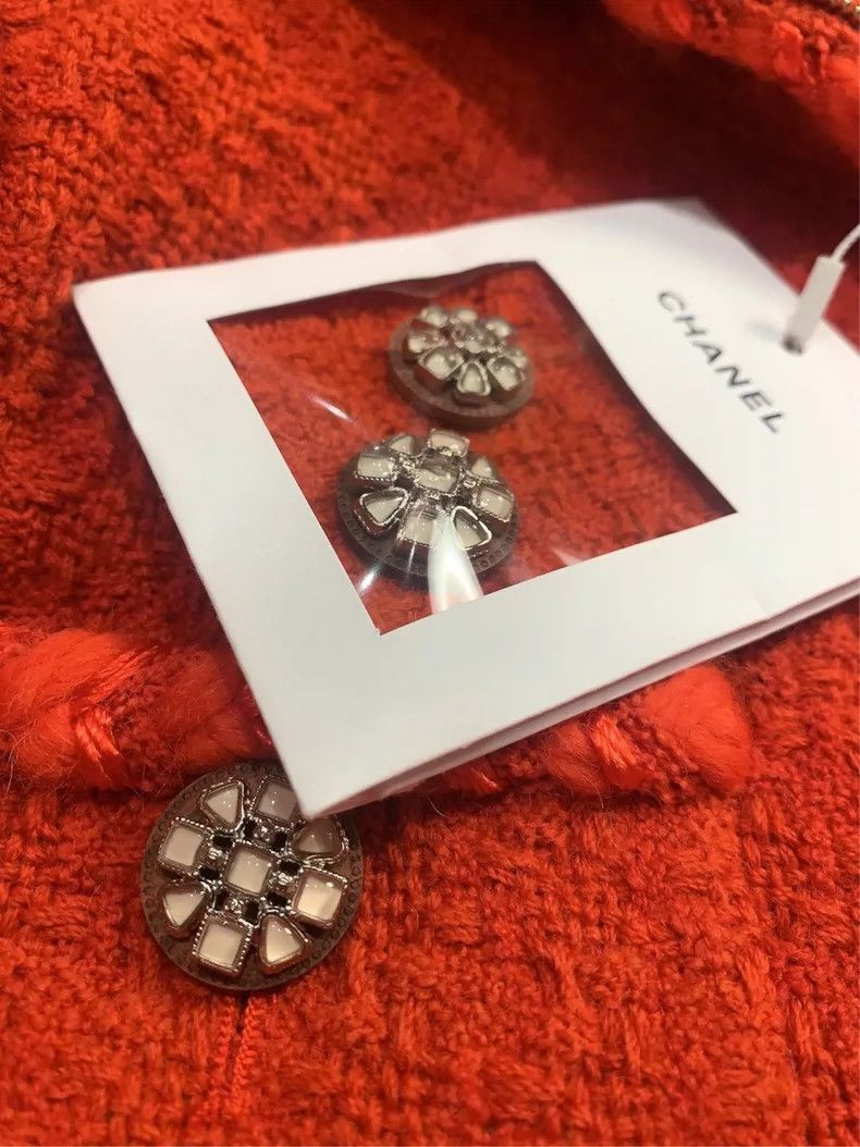 Chanel Chanel 19K snow series CHANEL orange tweed glazed buckle f Size XS / US 0-2 / IT 36-38 - 5 Thumbnail