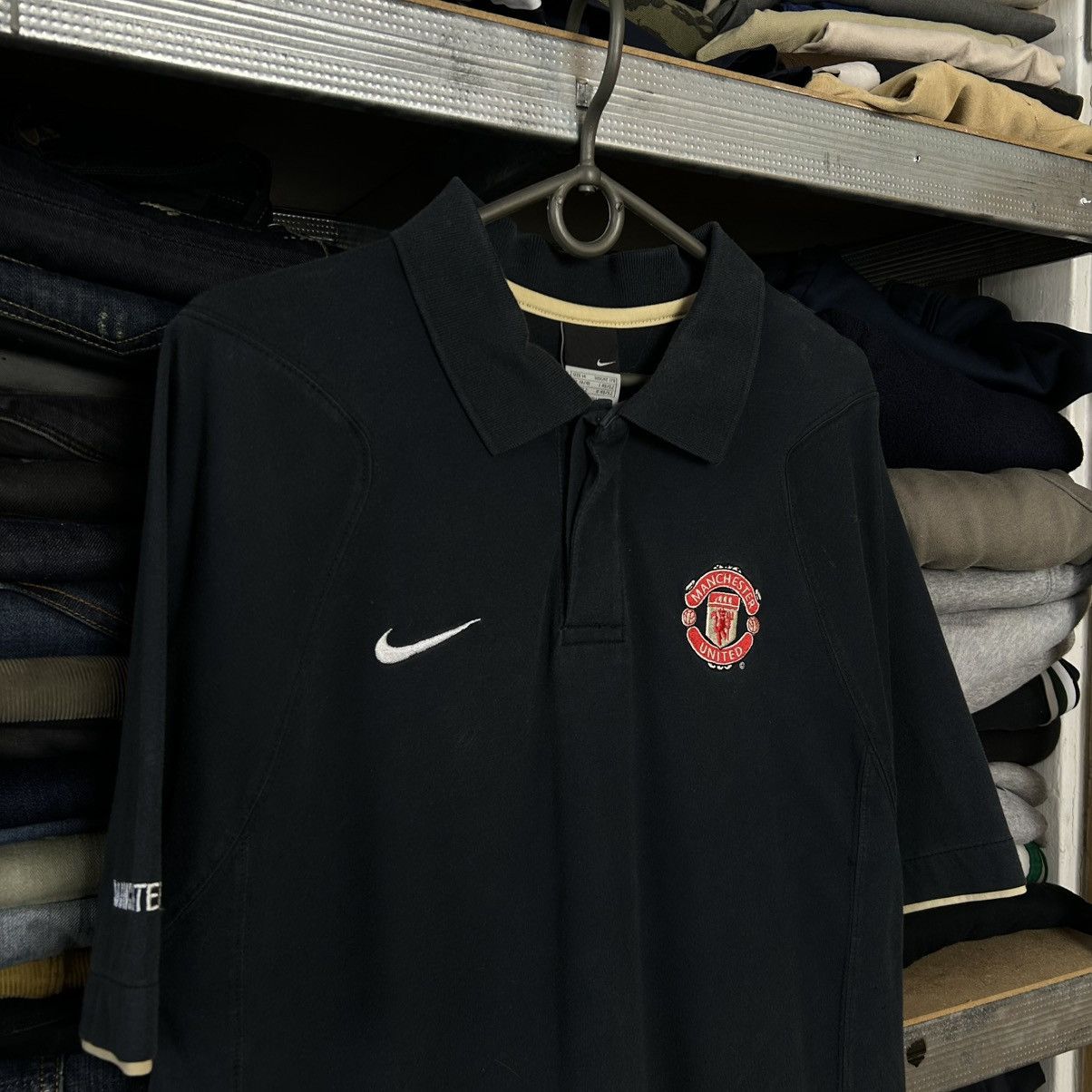 Nike Vintage Nike Manchester United Small logo 2000’s polo size M Size US M / EU 48-50 / 2 - 2 Thumbnail