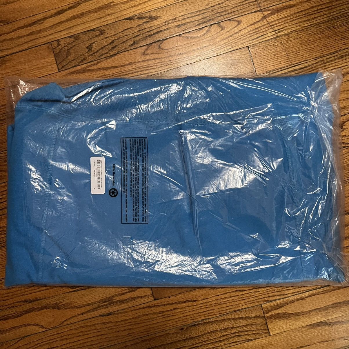 Supreme Supreme Box Logo Crewneck FW18 Bright Blue Size: XL Size US XL / EU 56 / 4 - 4 Thumbnail