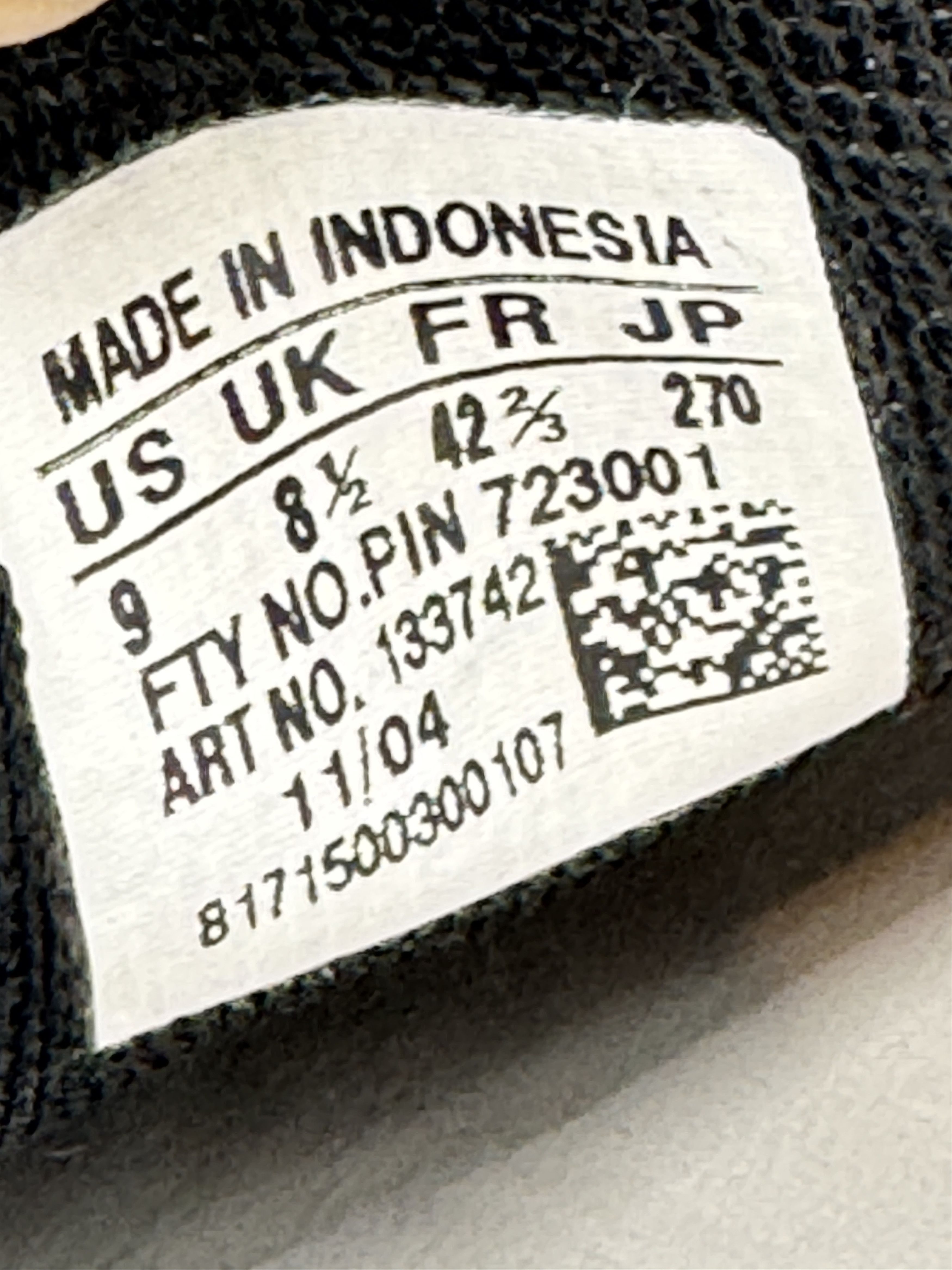 Adidas × Undefeated 1 of 600 Undefeated adidas Superstar 35th Anniversary Size US 9 / EU 42 - 9 Thumbnail