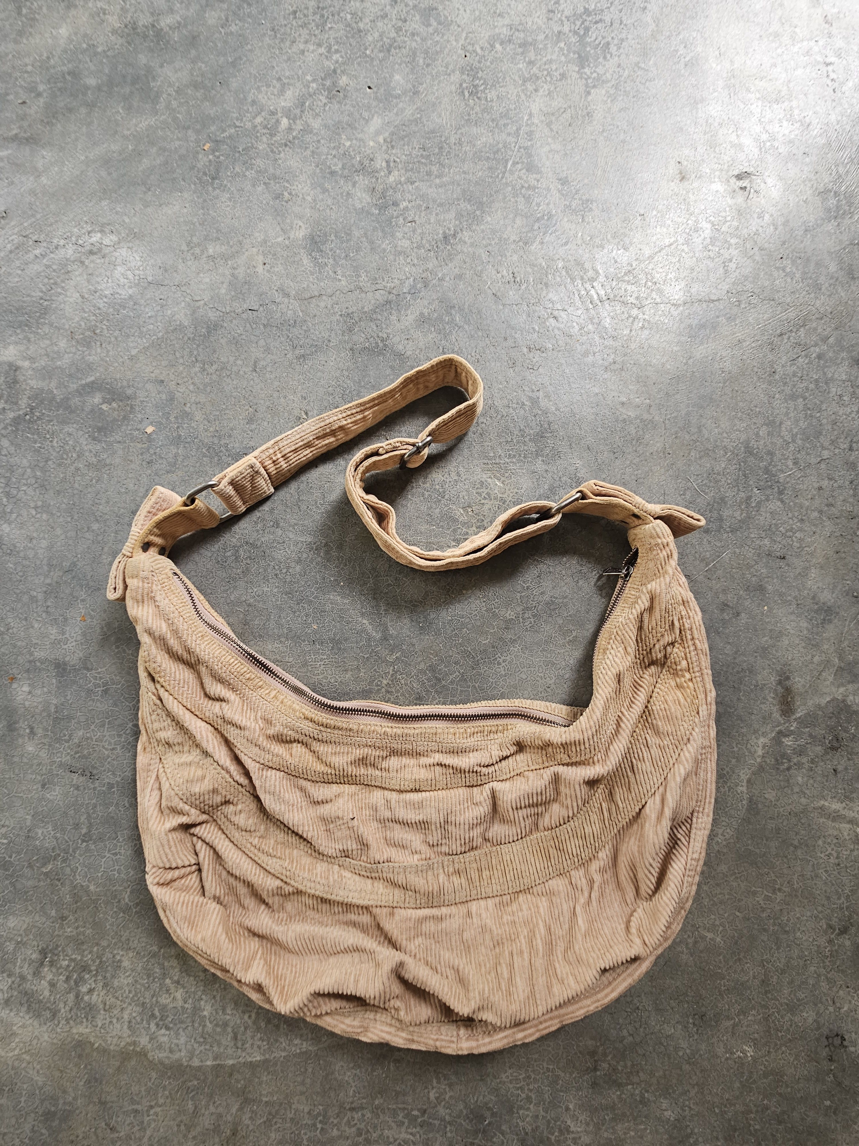 Diesel VTG DIESEL banana corduroy bag Size ONE SIZE - 8 Thumbnail