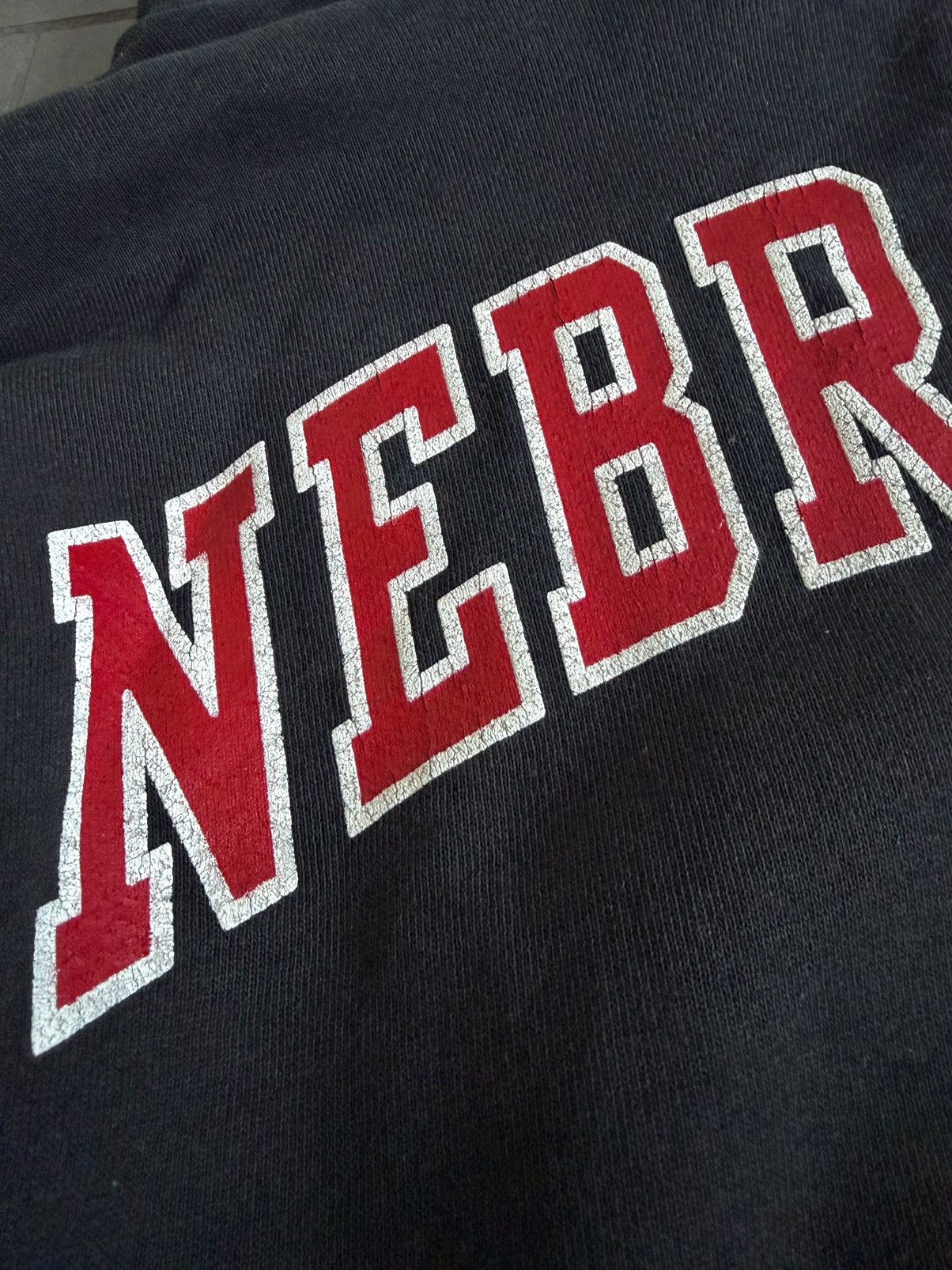 Vintage Vintage 90s Thrashed Faded Nebraska Erd Grunge Hoodie Size US M / EU 48-50 / 2 - 4 Thumbnail