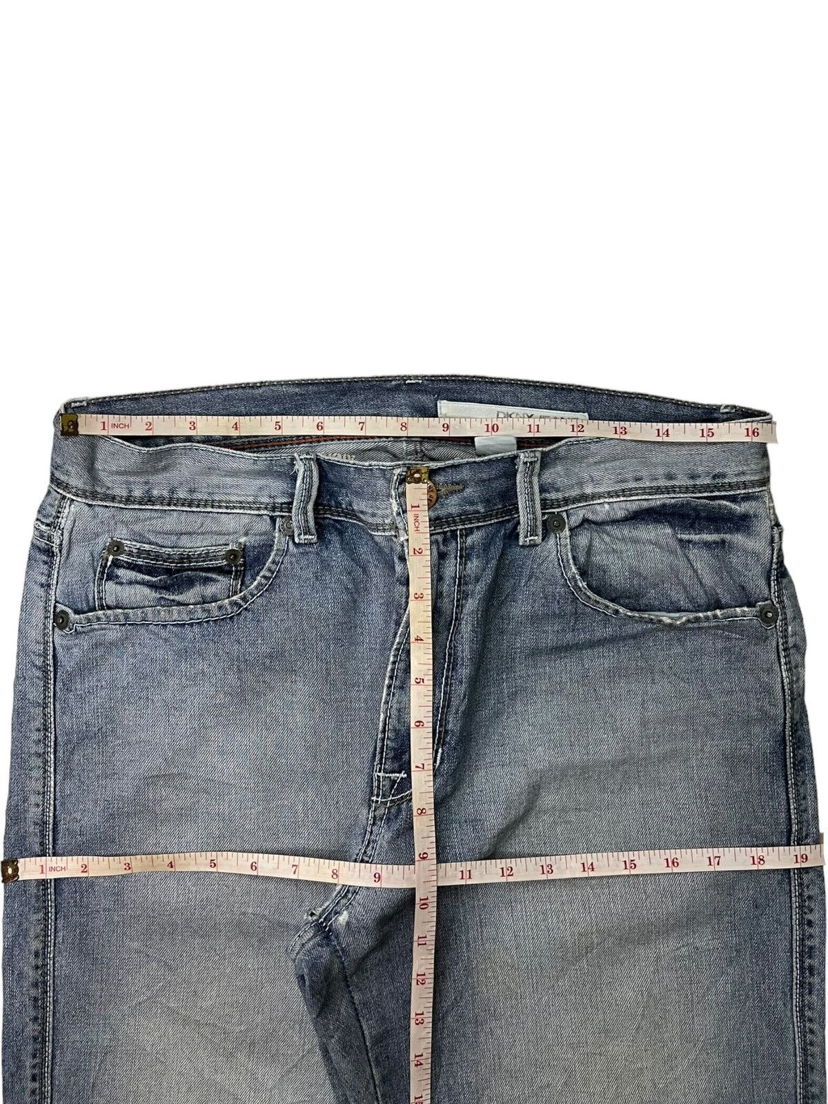 DKNY × Japanese Brand Vintage Dkny Faded Wash Distressed Style Baggy Jeans Size US 33 - 15 Thumbnail