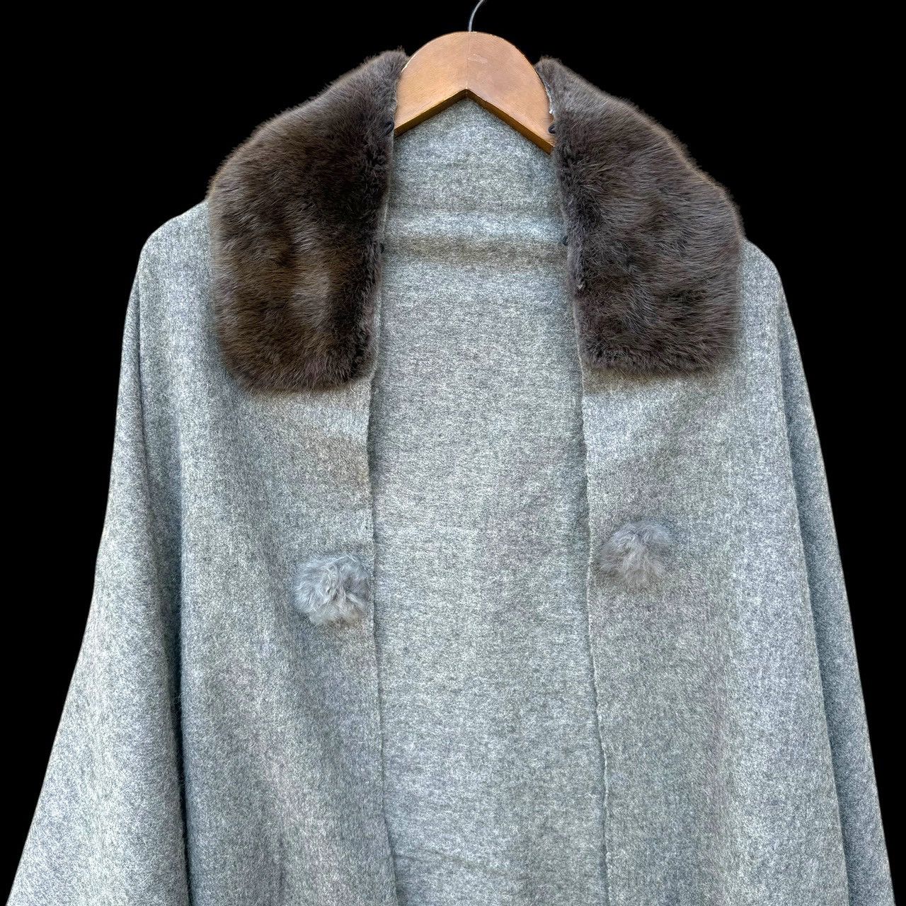 Acne Studios Acne Studios Fur Collar Wool Cape Poncho Size XL / US 12-14 / IT 48-50 - 7 Thumbnail