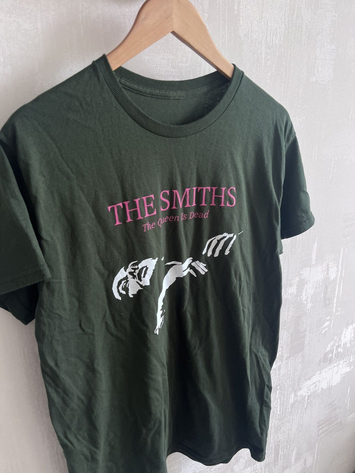 Band Tees Vintage 00s The Smiths Queen Is Dead Tee Size US L / EU 52-54 / 3 - 3 Thumbnail