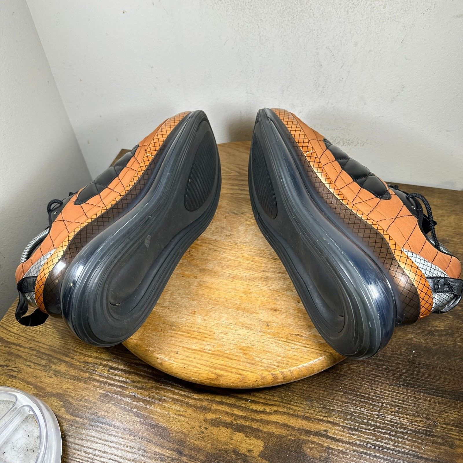Nike Nike Air Max 720-818 Metallic Copper Men's Shoes Size 11 Size US 11 / EU 44 - 7 Thumbnail