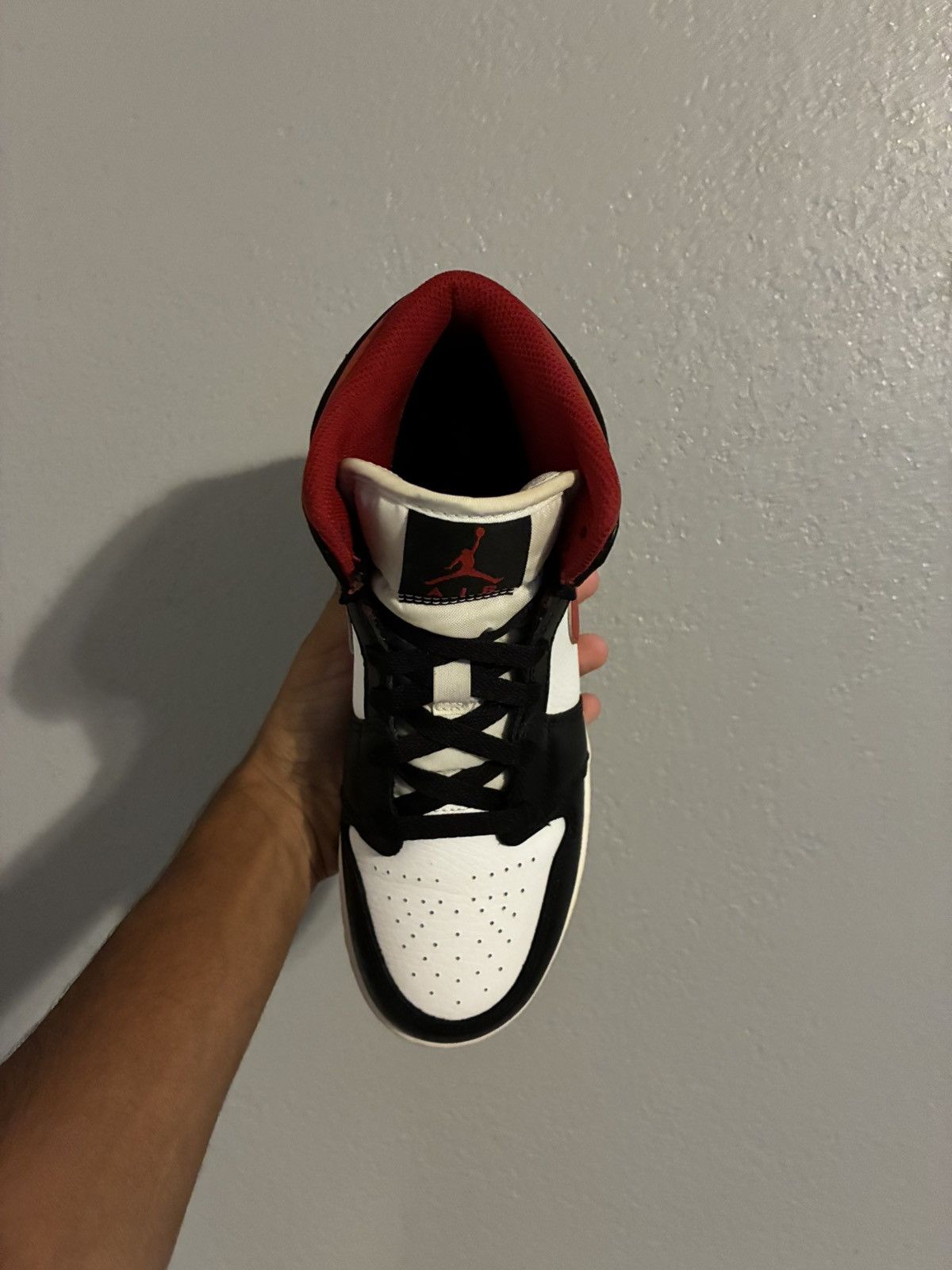 Jordan Brand Jordan 1 Mid ‘Gym Red Black White’ Size US 5.5 / EU 38 - 2 Thumbnail