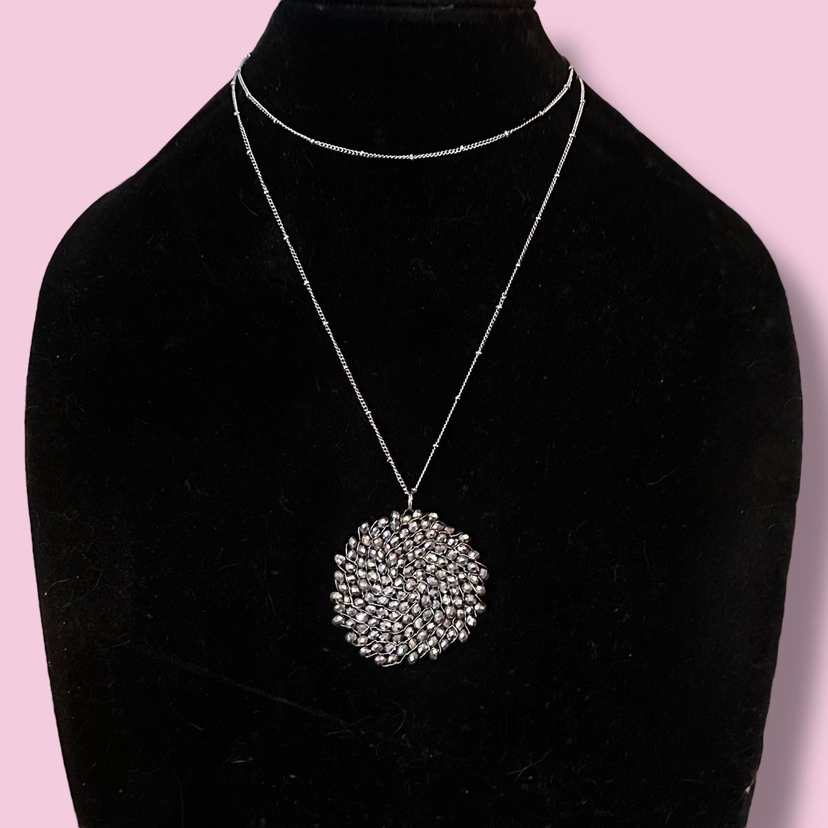 Other Silver tone woven cluster bead pendant necklace Size ONE SIZE - 1 Thumbnail