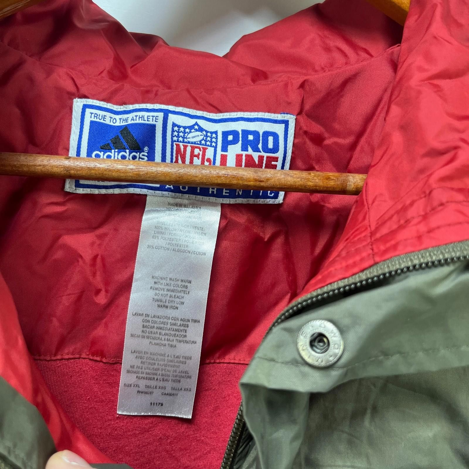 Adidas Vintage 90s Adidas Tampa Bay Buccaneers Jacket 2XL Size ONE SIZE - 7 Thumbnail