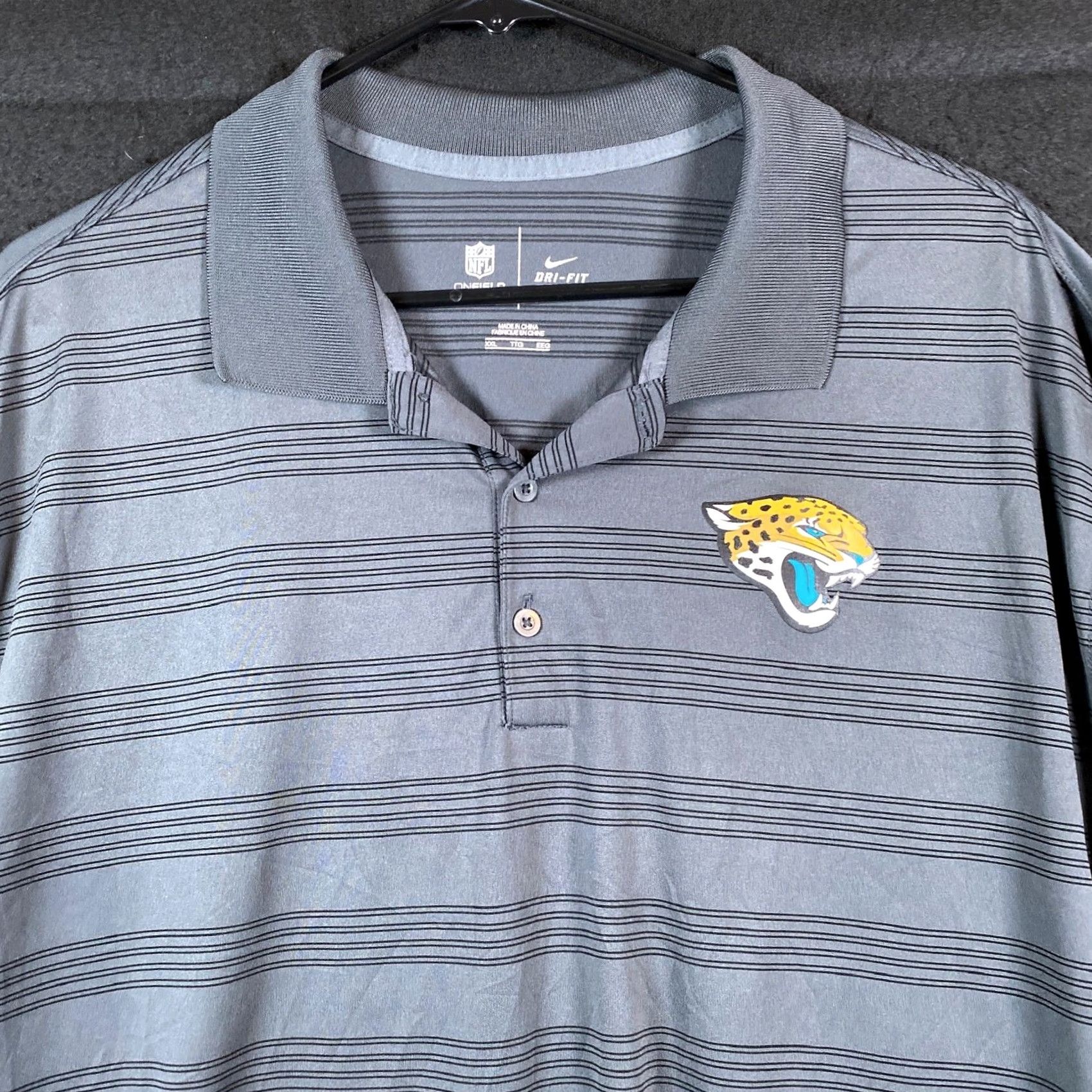 Nike Nike NFL Mens Shirt Gray Striped On Field DriFit Jacksonville Jaguars Polo XXL Size US XXL / EU 58 / 5 - 2 Thumbnail