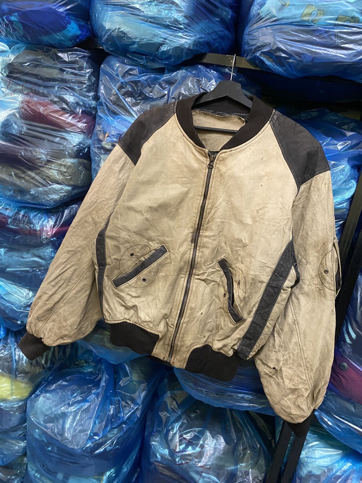 Other Mike Kurtis Paris Two-Tone Leather Bomber Jacket Distressed Size US L / EU 52-54 / 3 - 2 Thumbnail