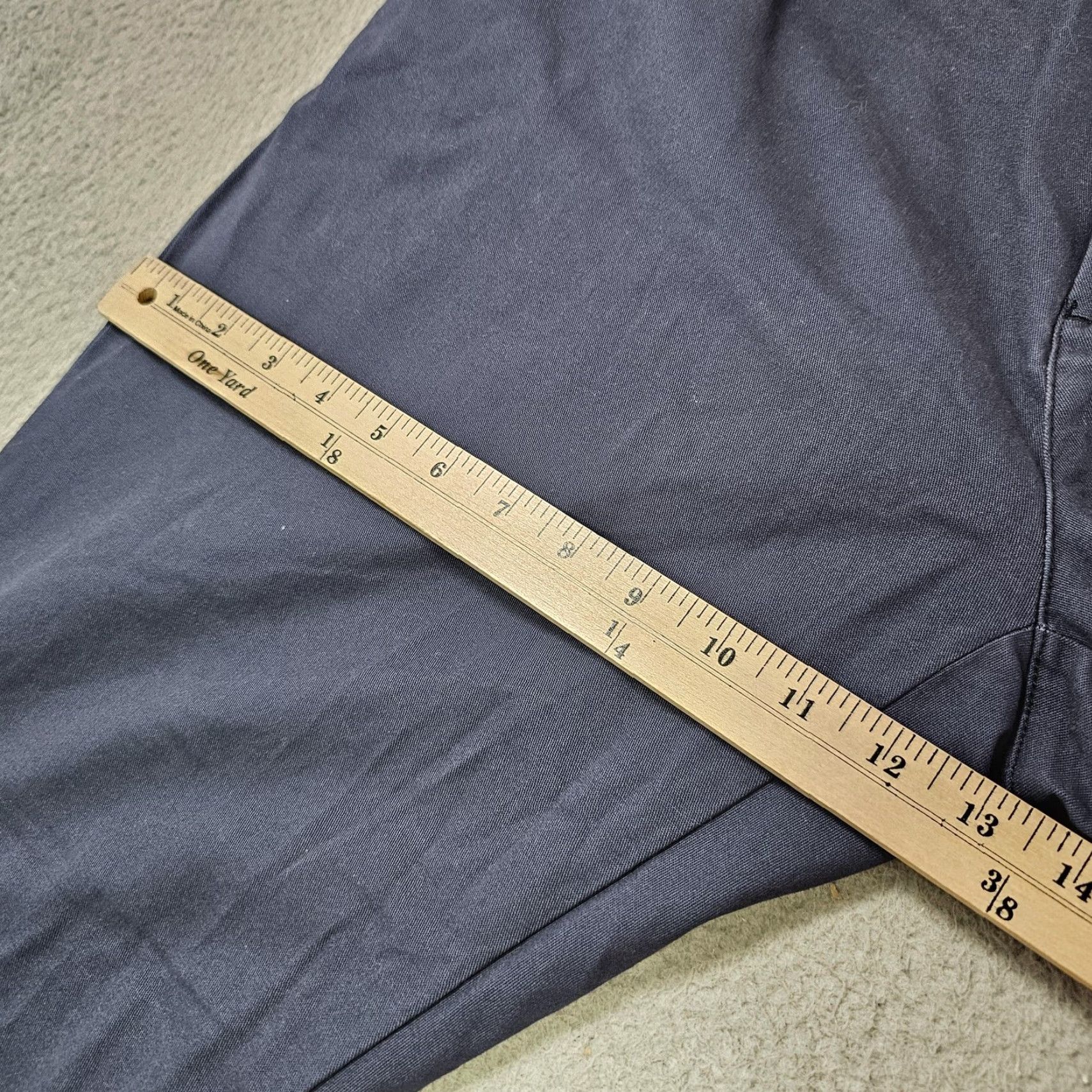 Old Navy Old Navy Chino Pants Mens 36x30 Athletic Built-In Flex Stretch Casual Blue 36 36x30 30in Pants Mens Athletic Fit Straight Leg Casual Business Navy Size US 36 / EU 52 - 6 Thumbnail