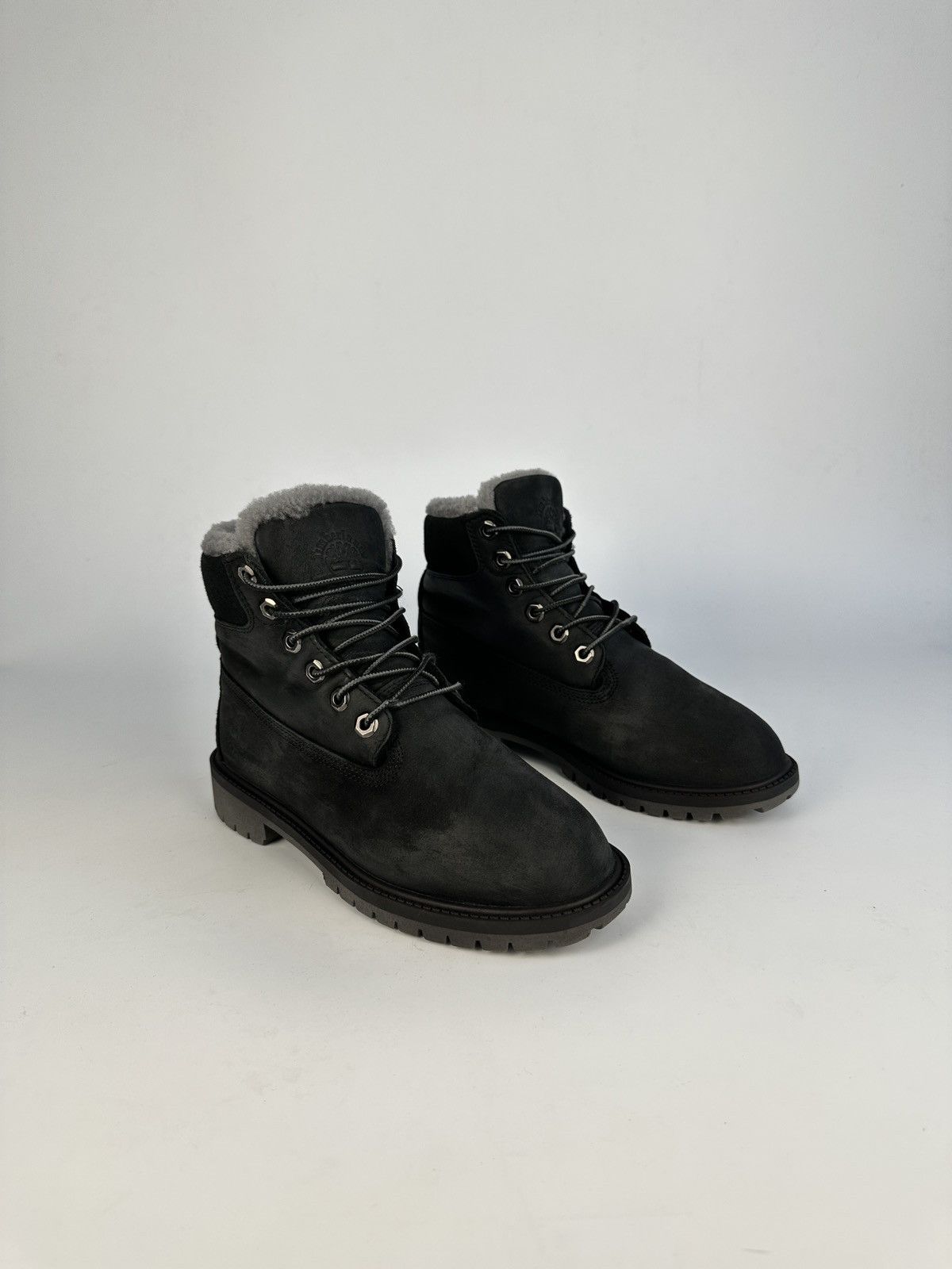 Timberland Timberland 6" Premium Black Nubuck Fur Lined Boots US 4 Size US 4 / IT 34 - 1 Thumbnail