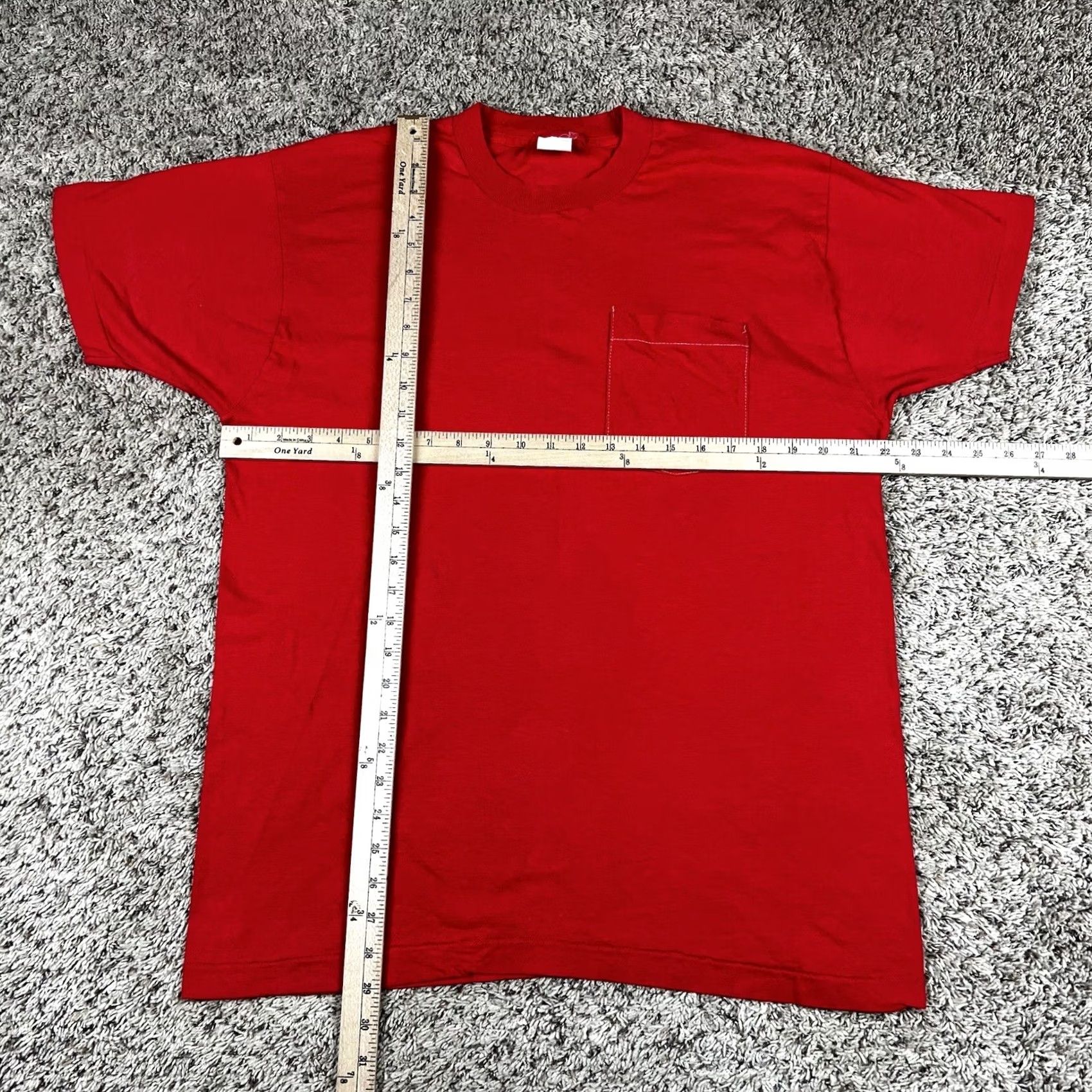 Fruit Of The Loom VINTAGE Fruit Of The Loom Shirt Selvedge Pocket 90s Red 100% Cotton Large Unisex Adults Short Sleeve Crew Neck T-Shirt Mens Womens Size US L / EU 52-54 / 3 - 7 Thumbnail