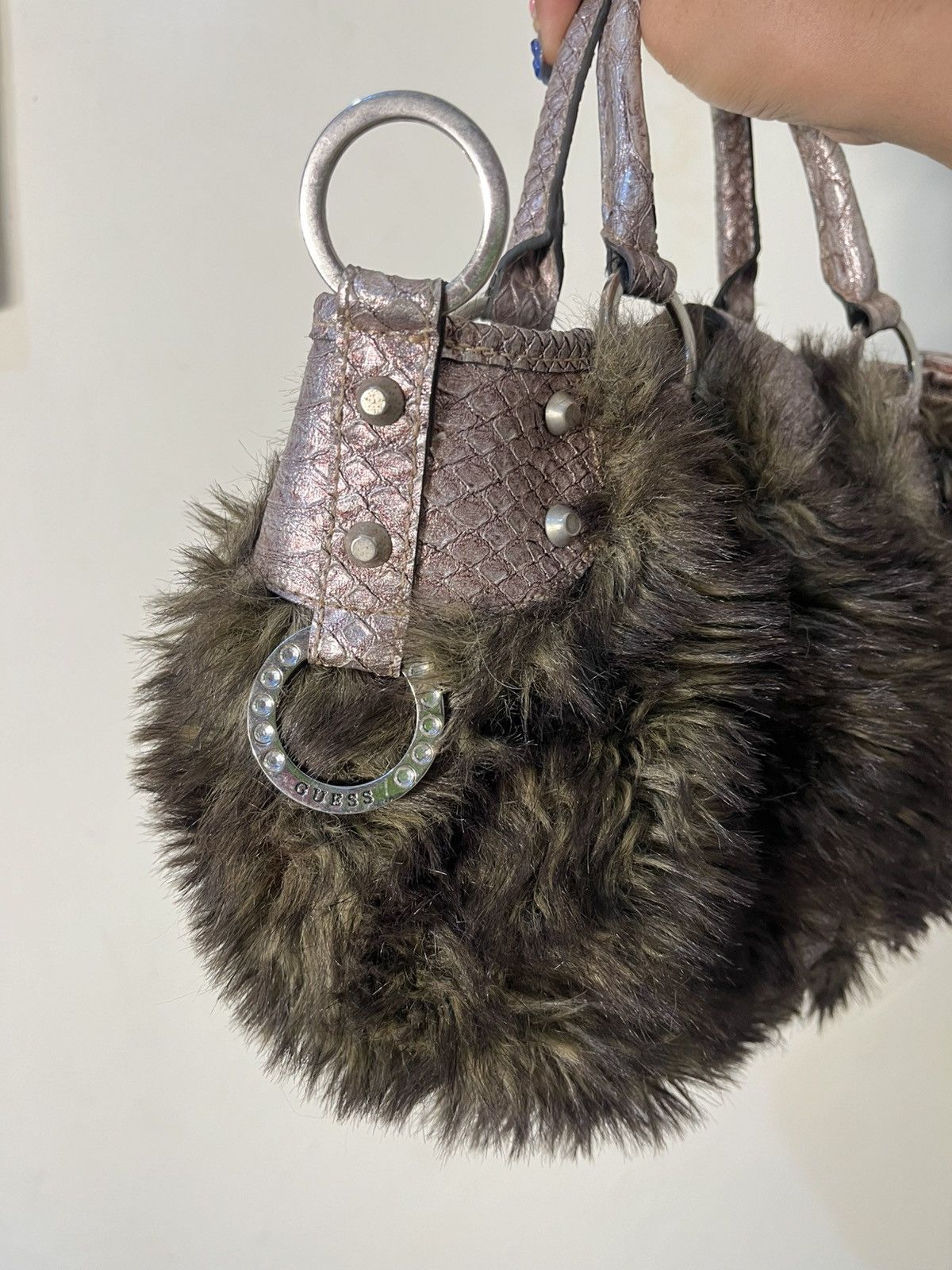 Guess Vtg GUESS fur handle bag Size ONE SIZE - 8 Thumbnail
