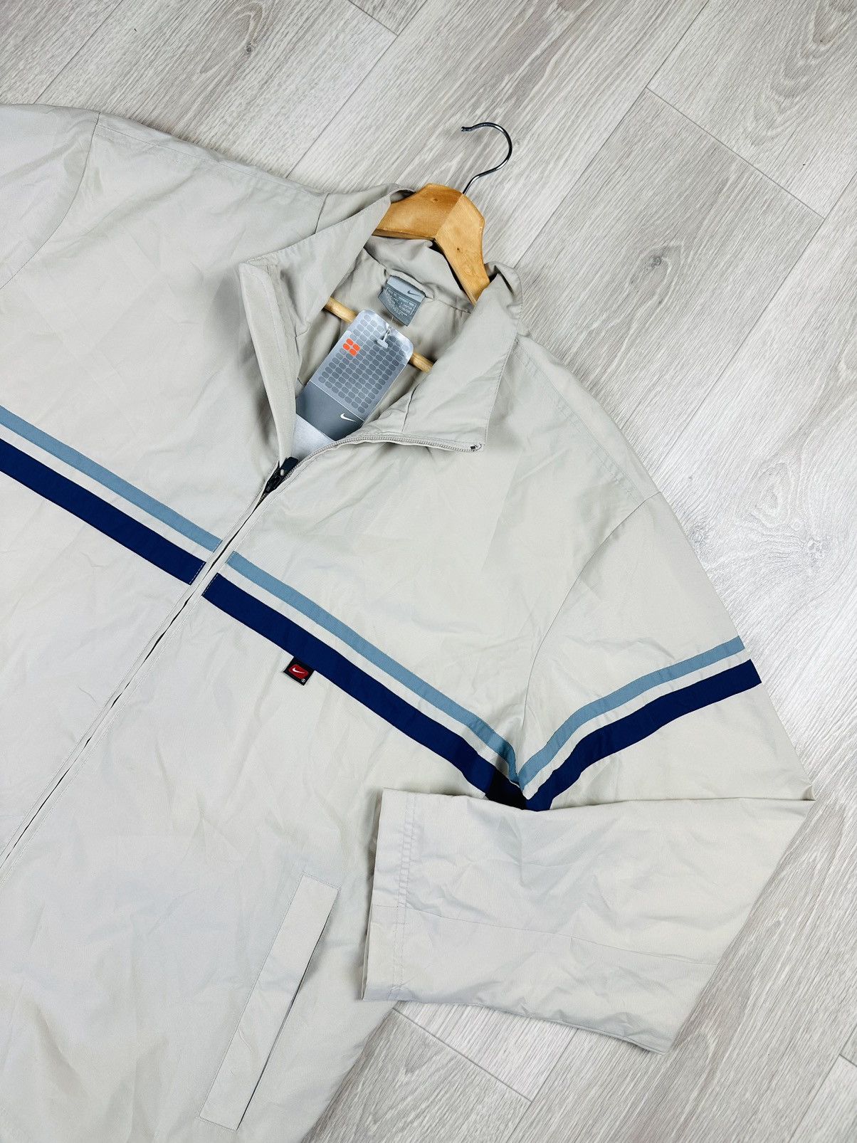 Nike × Vintage Vintage Nike New Windbreaker Jacket 90’s Y2K Size US XL / EU 56 / 4 - 2 Thumbnail