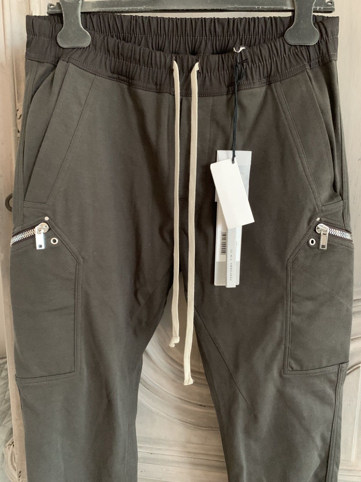 Rick Owens Mainline Cargo Jog Rick Owens jogger joggers Size US 32 / EU 48 - 2 Thumbnail
