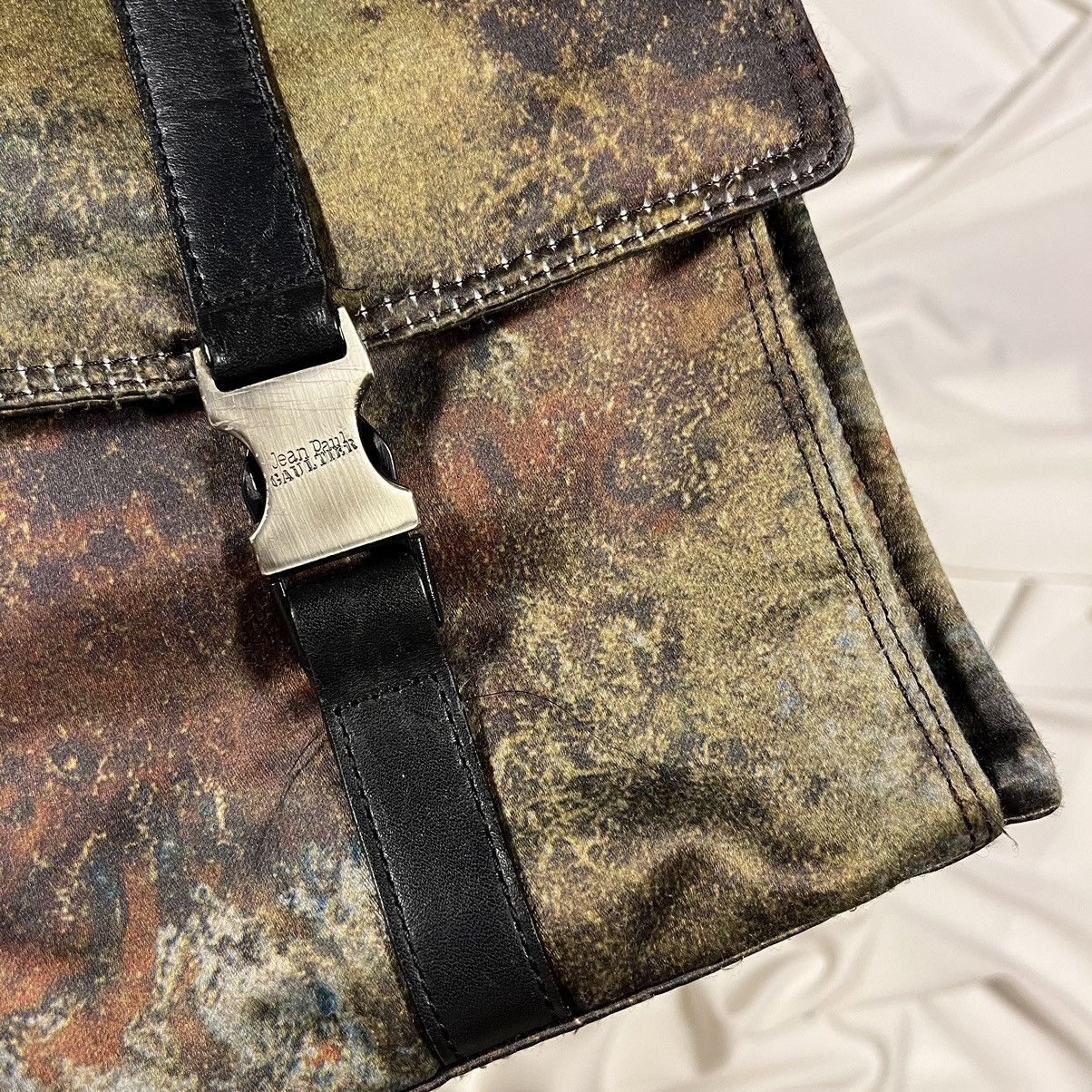 Jean Paul Gaultier × Vintage 1990’s Jean Paul GAULTIER Cyber Crossbody Bag Size ONE SIZE - 4 Thumbnail