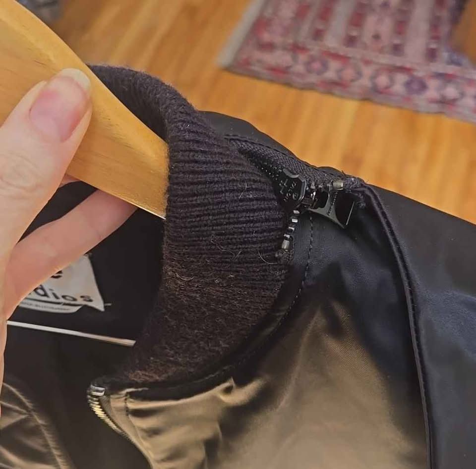 Acne Studios Acne Studios Lexi Bomber Size XS / US 0-2 / IT 36-38 - 5 Thumbnail