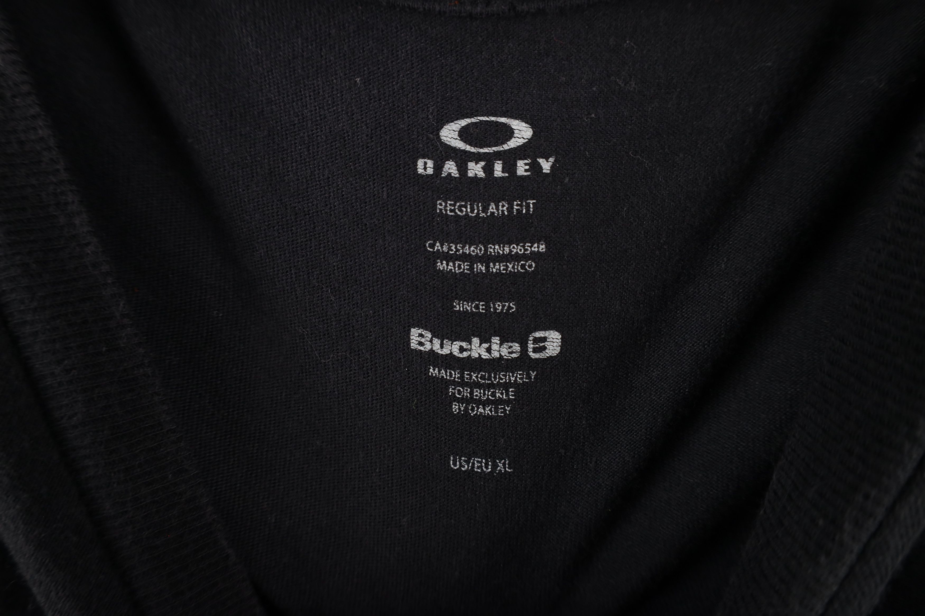 Oakley × Vintage Vintage Oakley Spell Out Big Logo Short Sleeve T-Shirt Black Size US XL / EU 56 / 4 - 5 Thumbnail