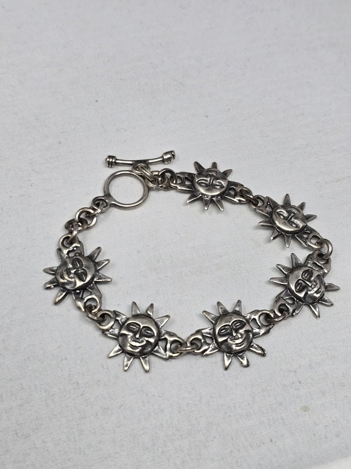 The Unbranded Brand Vintage 925 Sterling Silver Smiling Sun Chain Bracelet 7" Size ONE SIZE - 1 Thumbnail
