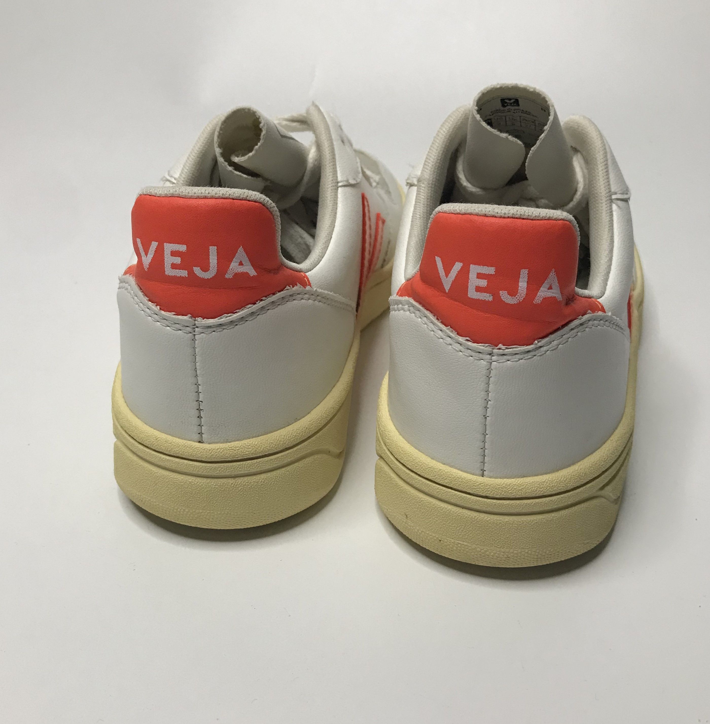 Veja Veja V-10 Lace-Up Sneakers Mens Sz 42 White Size US 9 / EU 42 - 8 Thumbnail