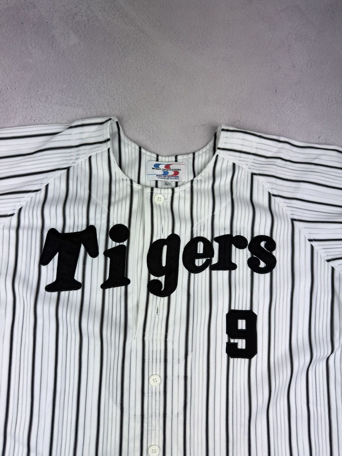 Other VINTAGE Hanshin Tigers Baseball Jersey #9 FUJIMOTO Size L Size US L / EU 52-54 / 3 - 4 Thumbnail
