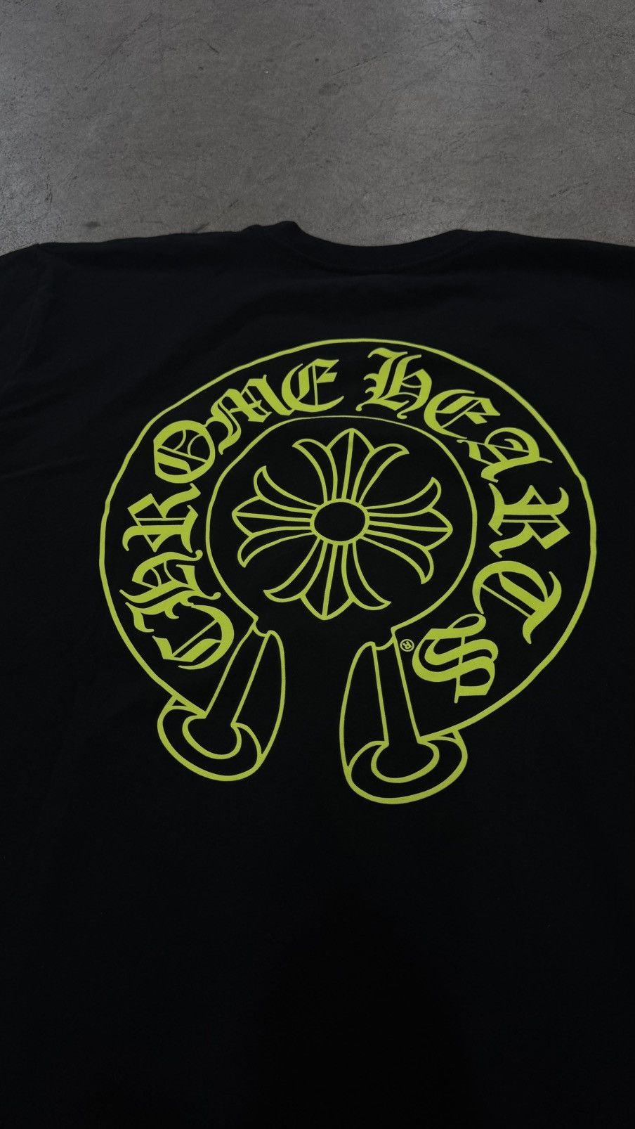 Chrome Hearts Chrome Hearts Neon Yellow Horseshoe Pocket Short Sleeve Tee Size US XL / EU 56 / 4 - 3 Thumbnail