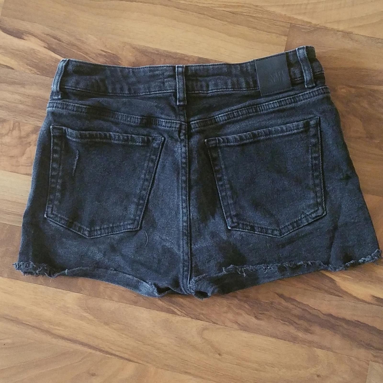 Designer Anti Blue Black Denim Shorts Size Medium Size 32" / US 10 / IT 46 - 2 Thumbnail