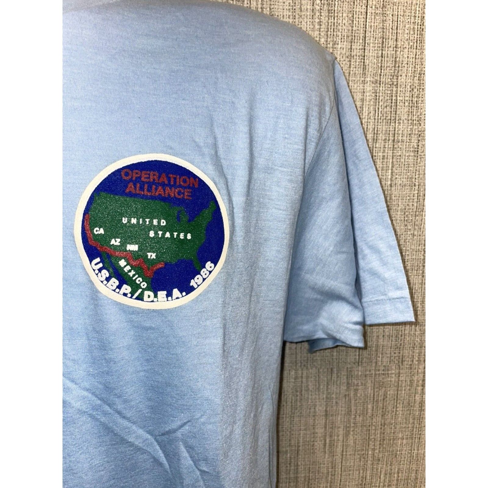 Hanes VINTAGE Hanes T-Shirt Shirt Men XL Light Blue Cotton Blend Blue 2000s Mens Size US XL / EU 56 / 4 - 3 Thumbnail