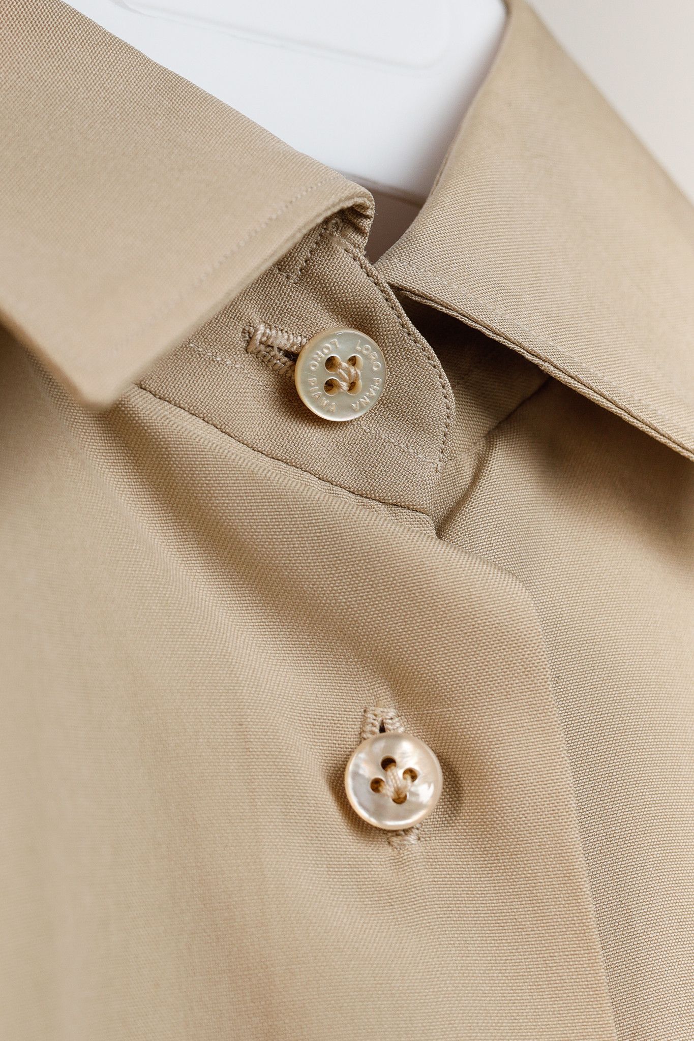 Loro Piana Loro Piana Tan Silk Buttoned Long-Sleeve Shirt Size S / US 4 / IT 40 - 8 Thumbnail