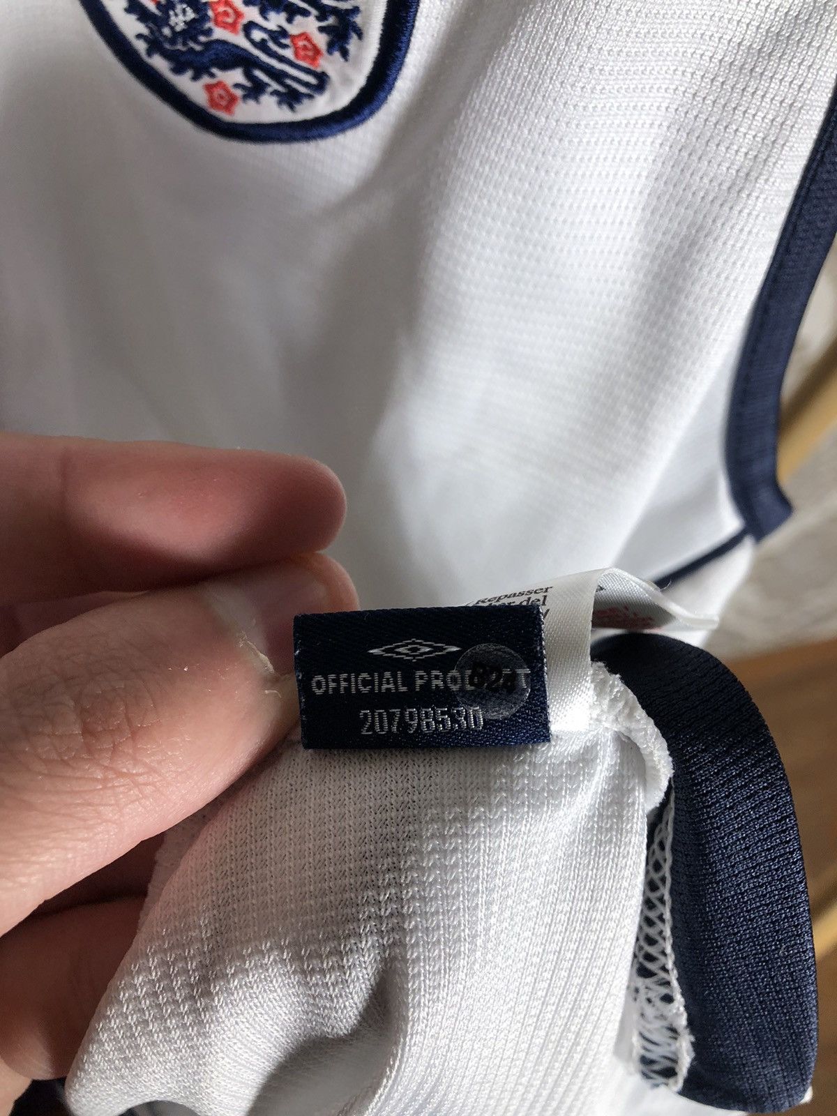 Vintage VERY RARE ENGLAND MANCHESTER RETRO SOCCER JERSEY Y2K 90s Size US XL / EU 56 / 4 - 6 Thumbnail