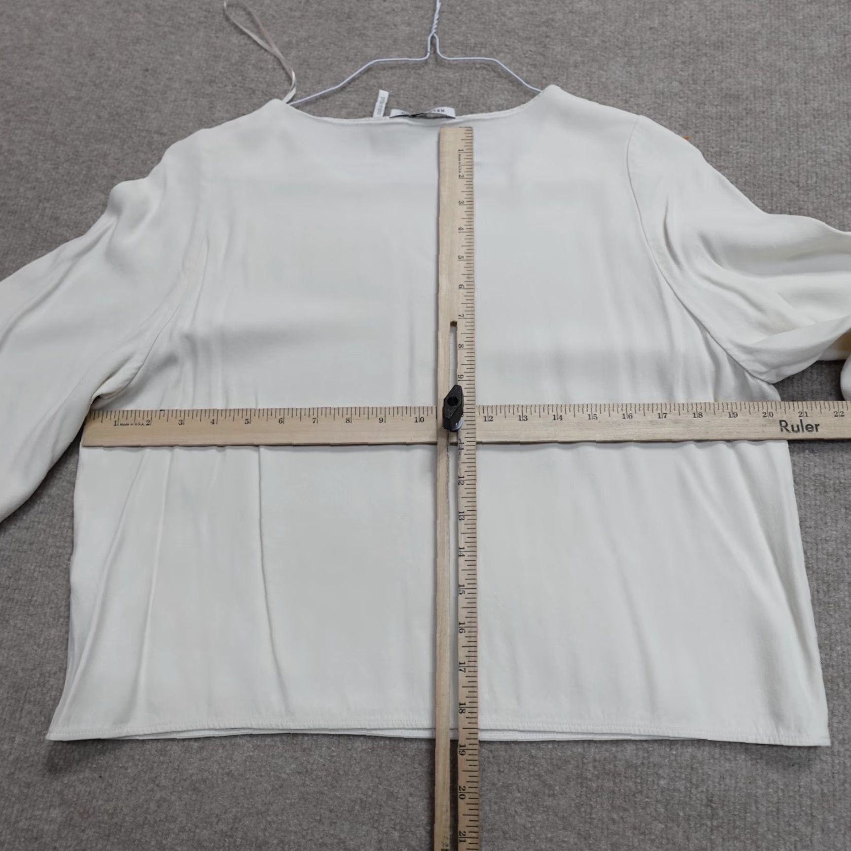 Helmut Lang Helmut Lang Blouse Medium Ivory 3/4 Sleeve Scoop Neck Pullover Womens Viscose Acetate Top US Made Regular Size M / US 6-8 / IT 42-44 - 5 Thumbnail