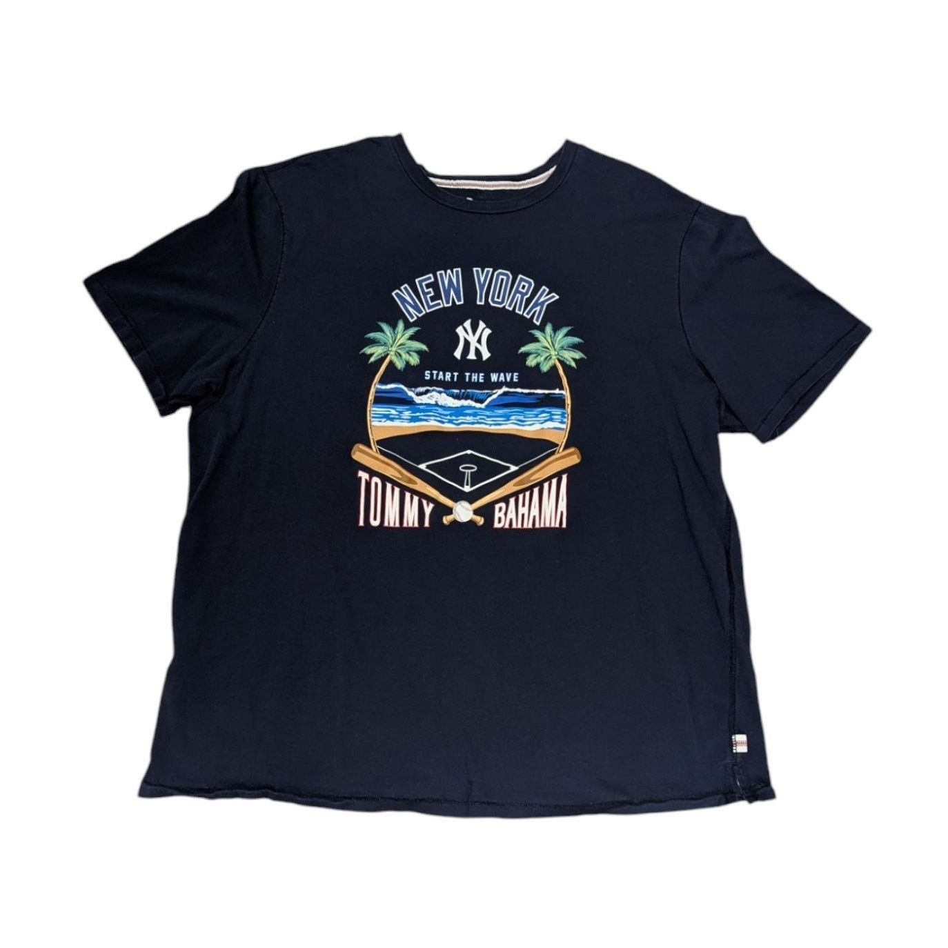 Tommy Bahama × Vintage Vintage Single Stitch Tommy Bahama New York Yankees T-Shirt Size US XXL / EU 58 / 5 - 1 Thumbnail