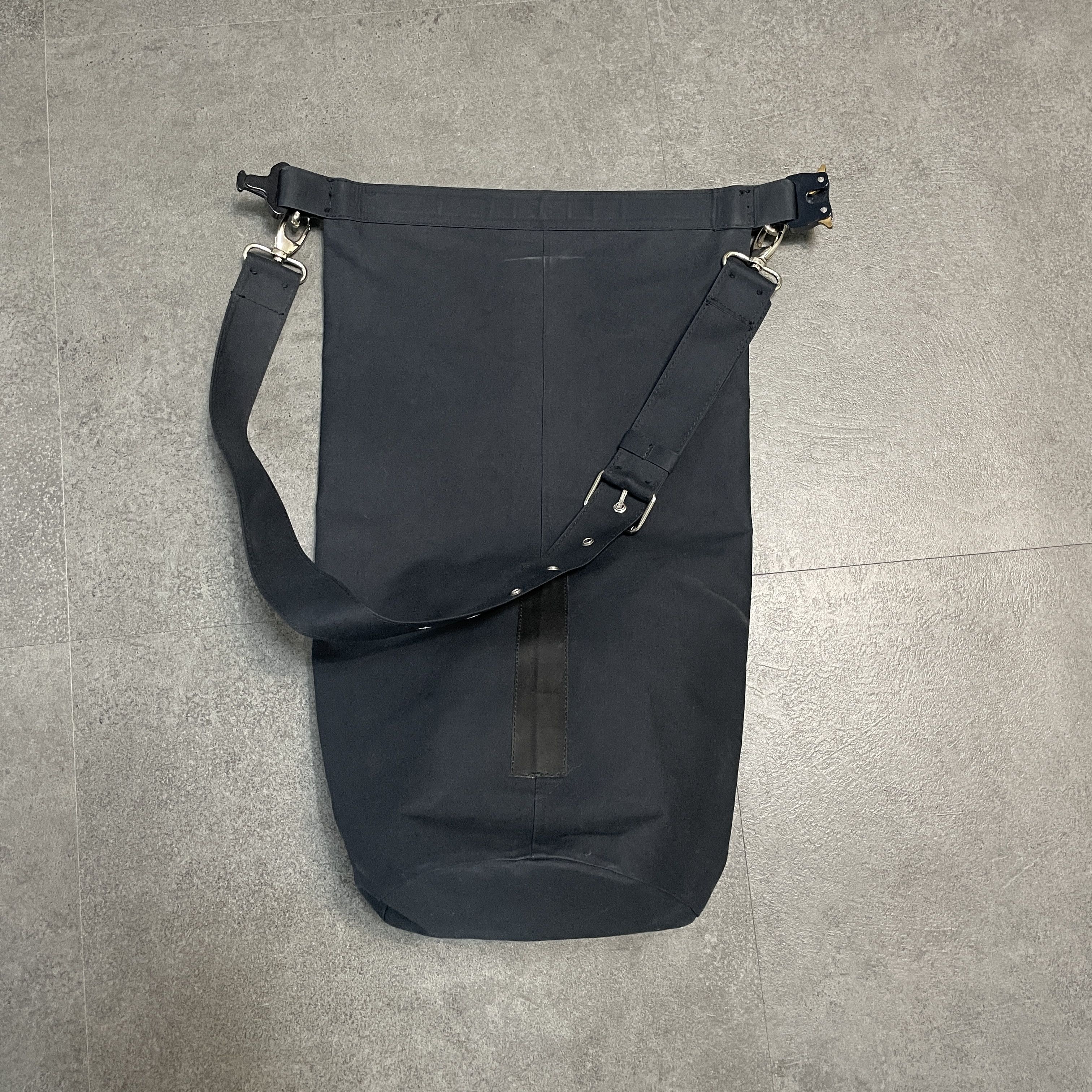 1017 ALYX 9SM × Alyx × Mackintosh Alyx x Mackintosh tote bag Size ONE SIZE - 7 Thumbnail