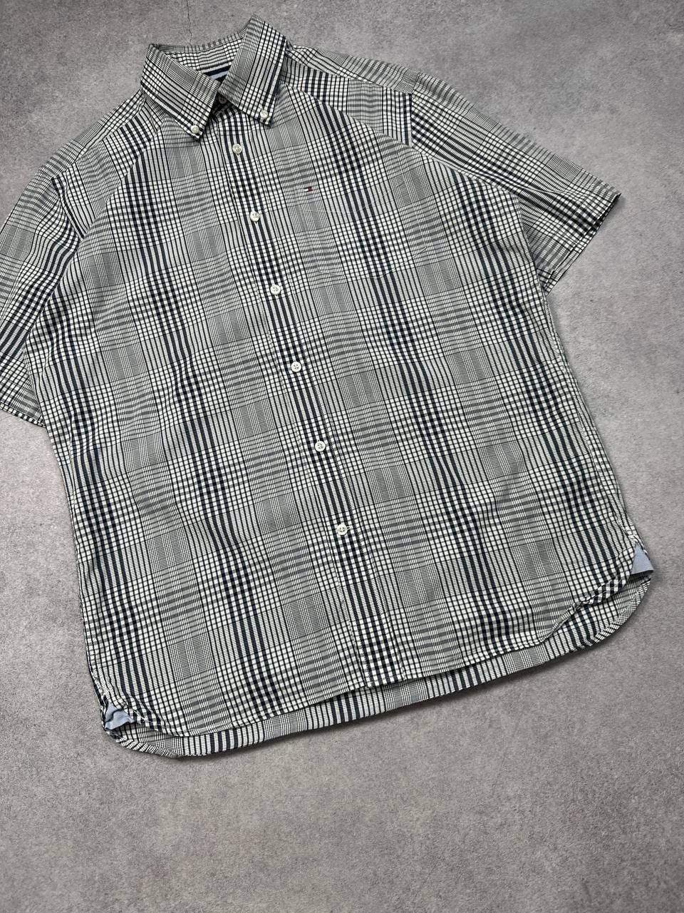Tommy Hilfiger Vintage Tommy Hilfiger Short Sleeve Shirt, Size S – Size US S / EU 44-46 / 1 - 3 Thumbnail