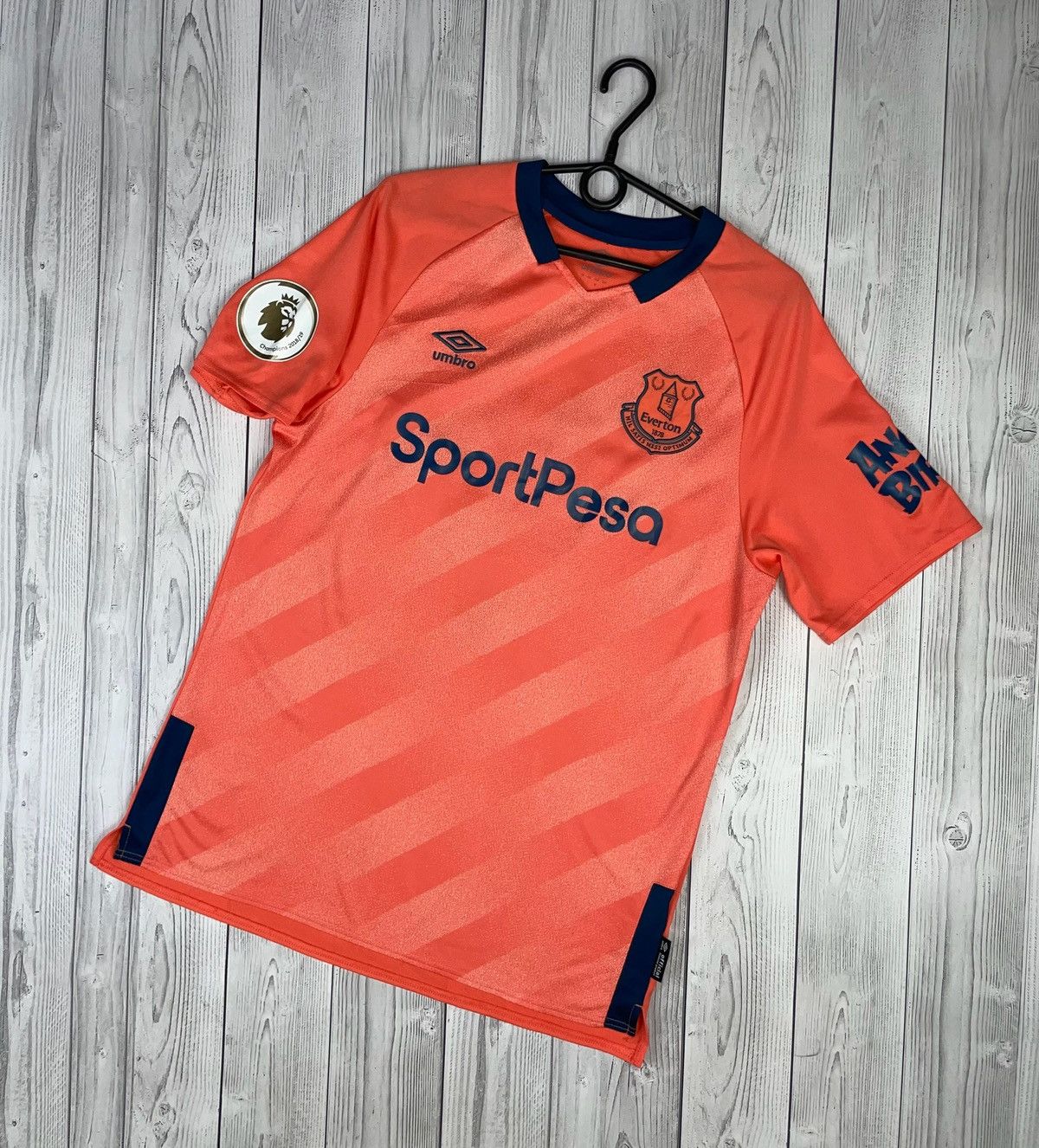 Umbro Vintage umbro Everton soccer jersey size L away rare peanch Size US L / EU 52-54 / 3 - 1 Thumbnail