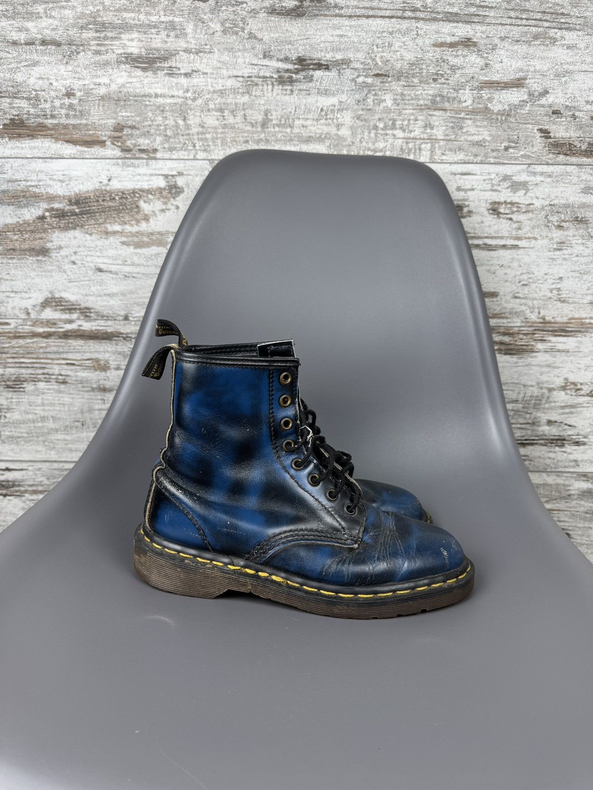 Dr. Martens × Vintage Women’s Vintage Dr.Martens sneakers hi top leather England Size US 7 / IT 37 - 9 Thumbnail