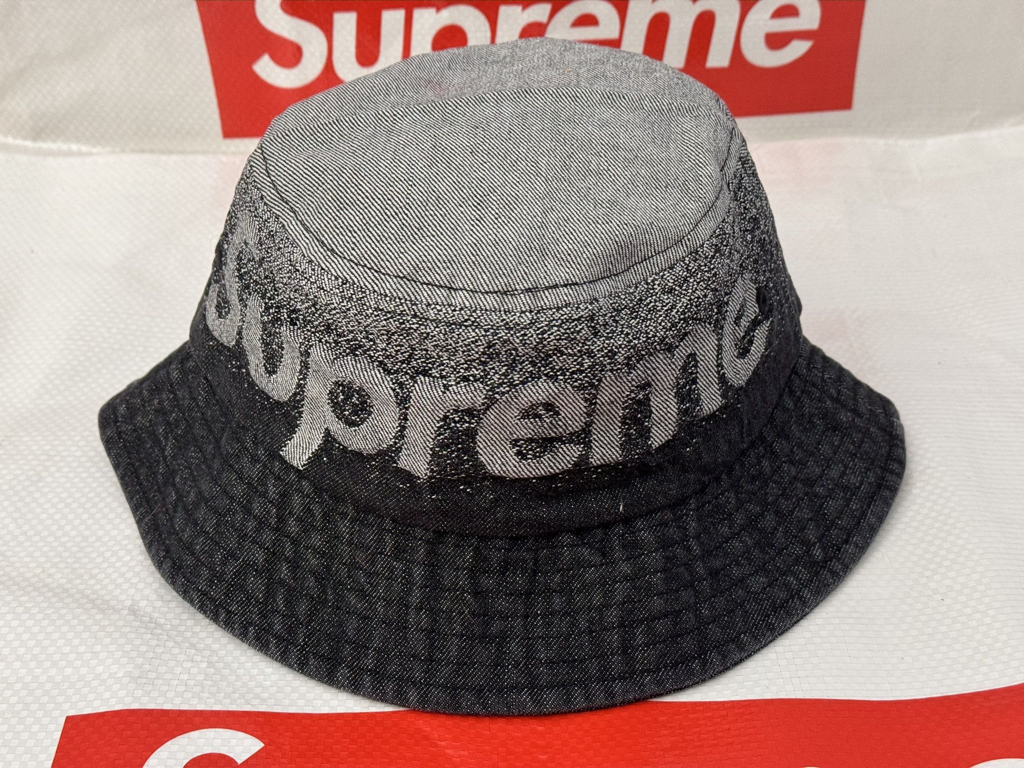 Supreme Supreme Fade Jacquard Denim Crusher Black s/m SS22 Size ONE SIZE - 2 Thumbnail