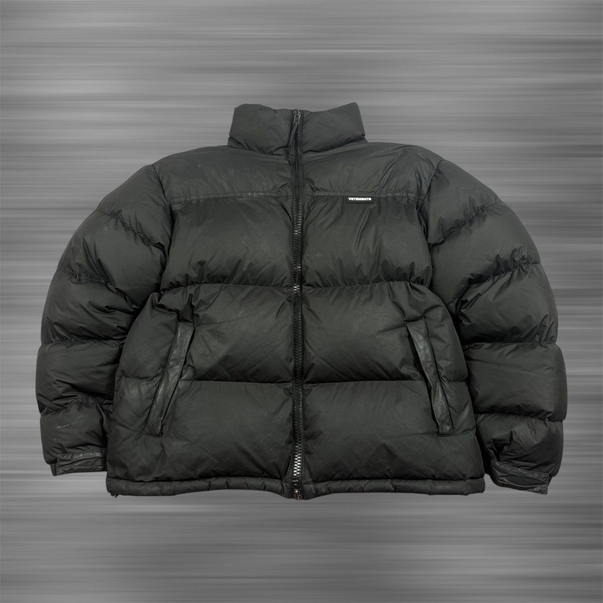 Vetements VETEMENTS Black Down ‘Limited Edition’ Puffer Jacket Size US S / EU 44-46 / 1 - 1 Thumbnail