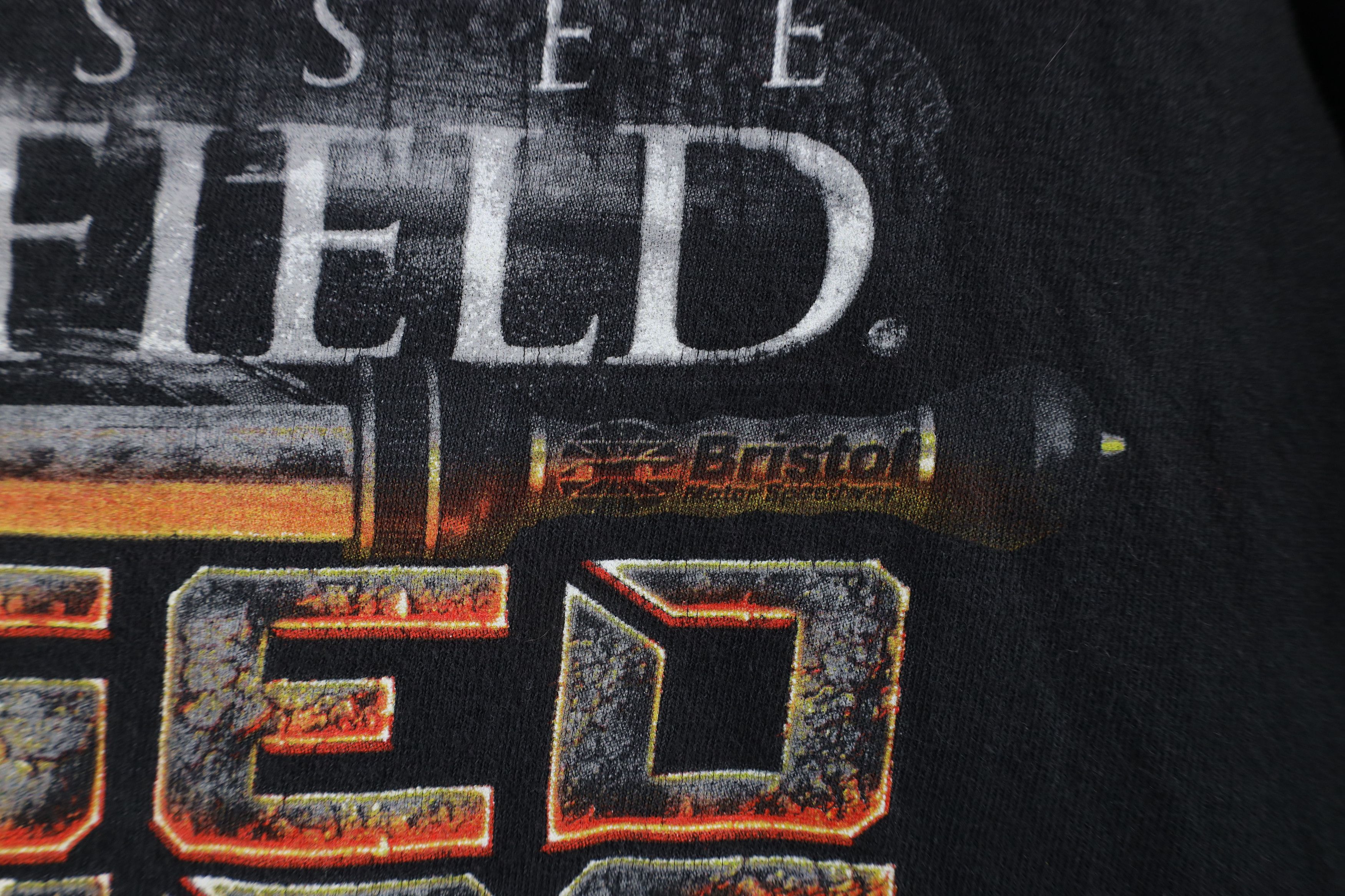 Vintage Vintage Y2K Battlefield Bristol Speedway Racing T-Shirt Size US XXL / EU 58 / 5 - 6 Thumbnail