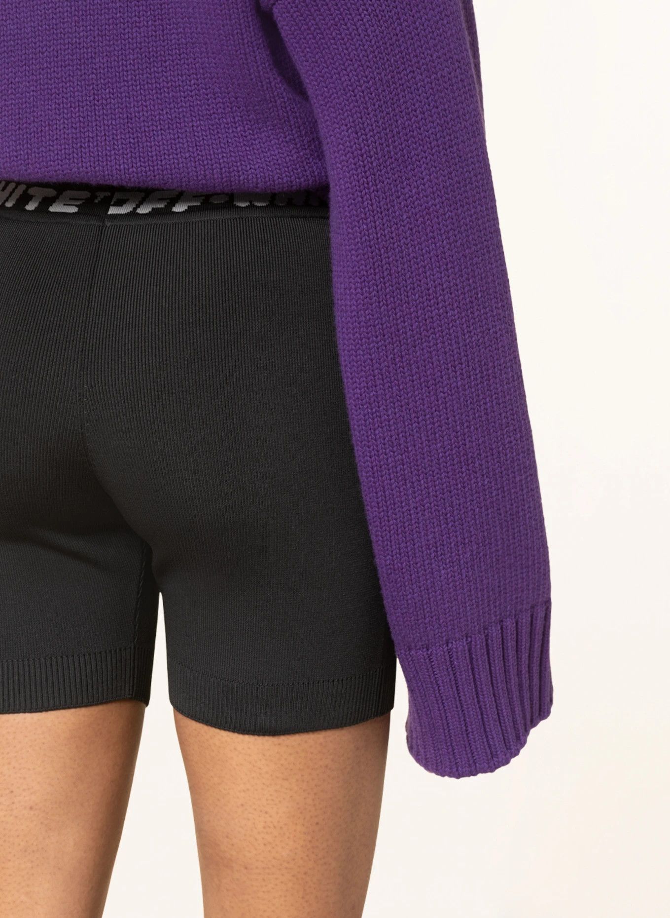 Off-White o1y1225 Logo Short in Black Size 26" / US 2 / IT 38 - 5 Thumbnail