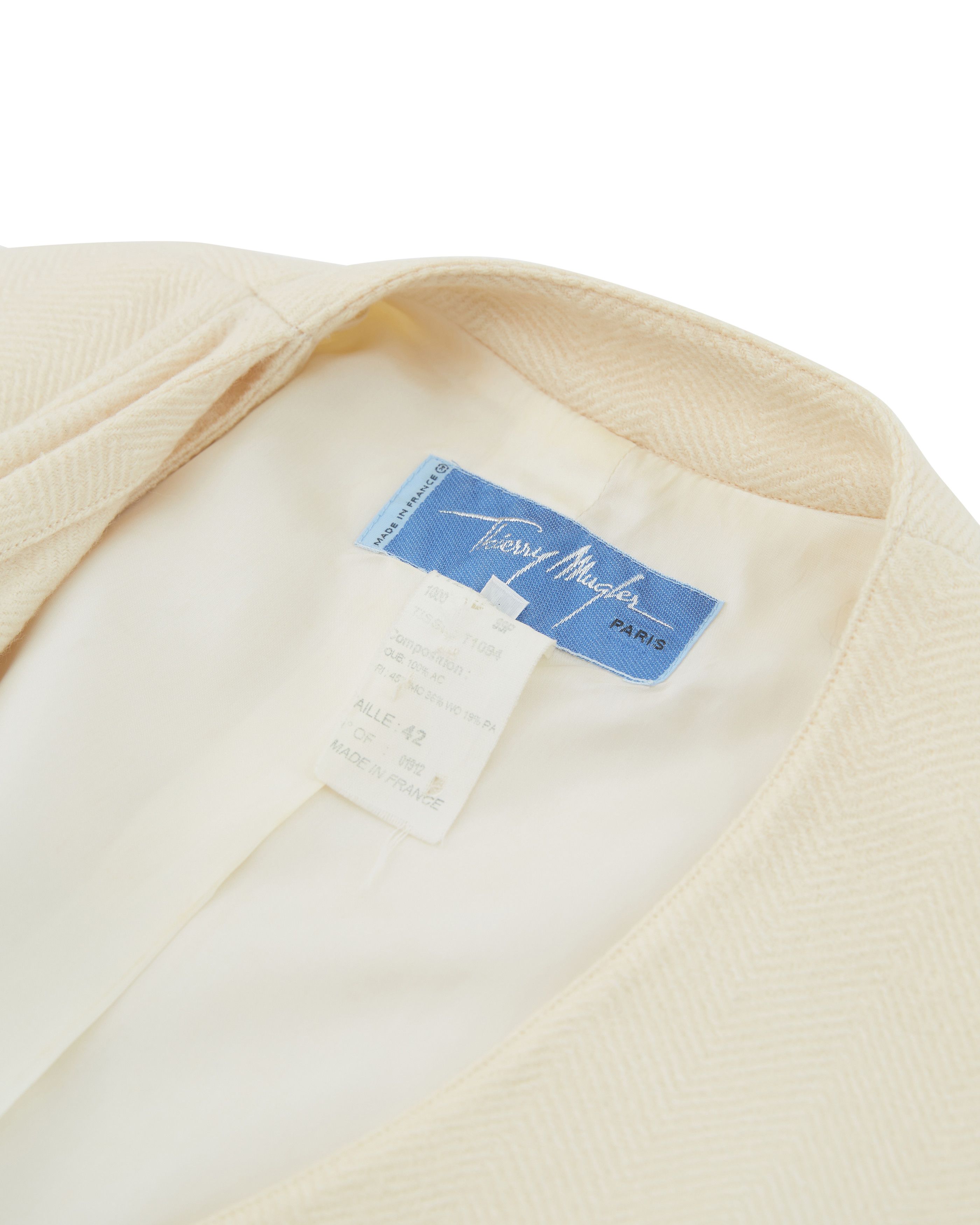 Thierry Mugler Off-white mohair fringe scarf collar jacket and skirt suit Size M / US 6-8 / IT 42-44 - 14 Thumbnail