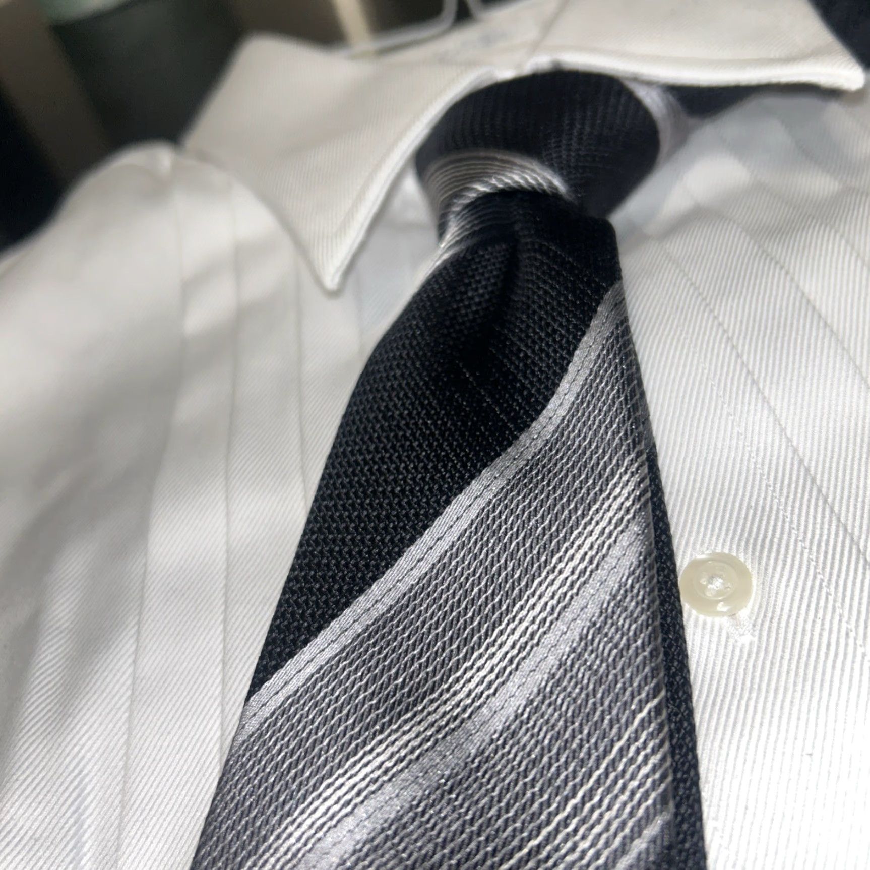 Emporio Armani VTG Emporio Armani Tie Silk Striped Repp Blk Blue Made In Italy Men’s Wide Tie 100% Silk Designer Italy Mens Size ONE SIZE - 3 Thumbnail