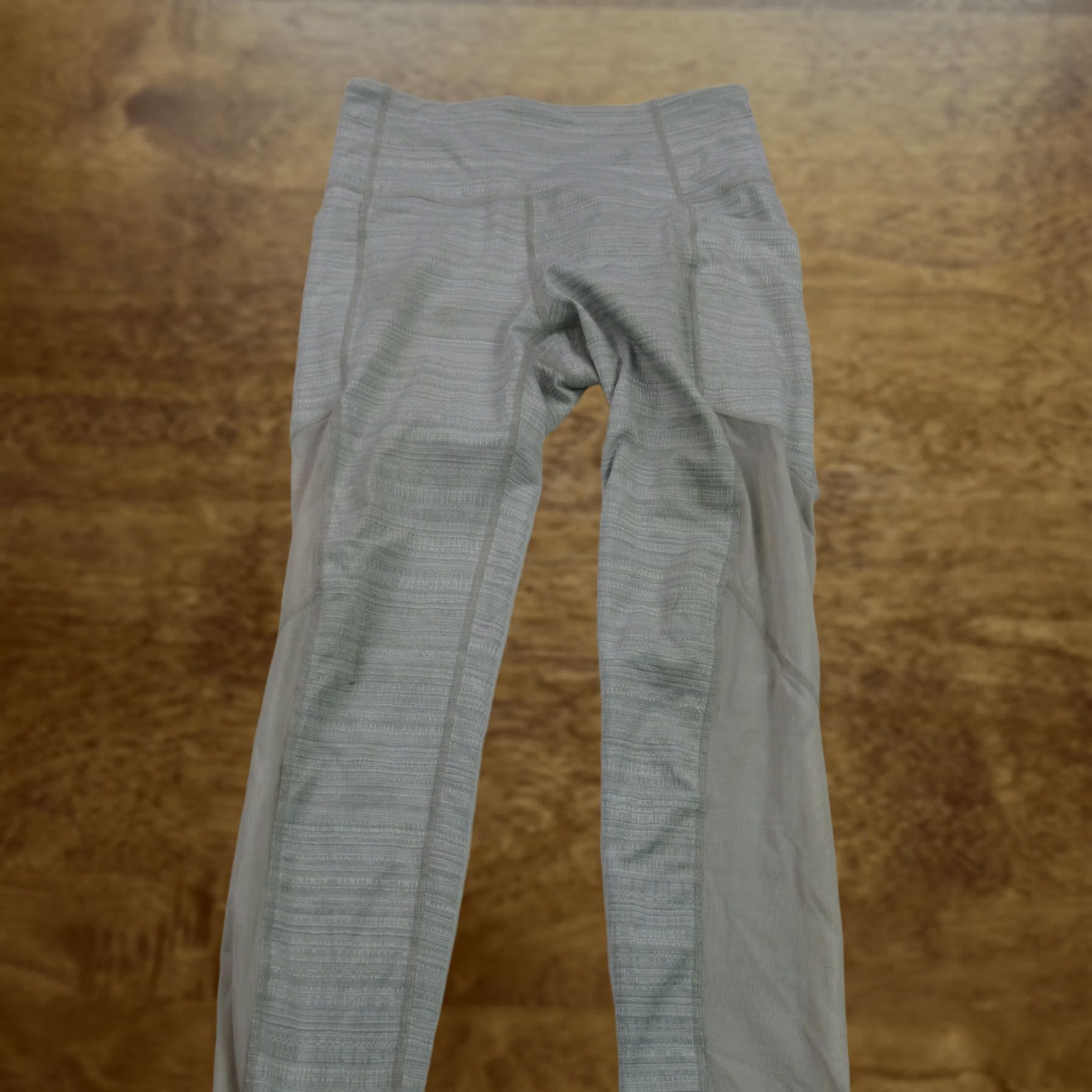 Athleta Athleta Leggings Womens Small Casual Yoga Workout Waist 24" Inseam 22" Adult S Gray Knit Nylon Spandex Size 28" / US 6 / IT 42 - 1 Thumbnail