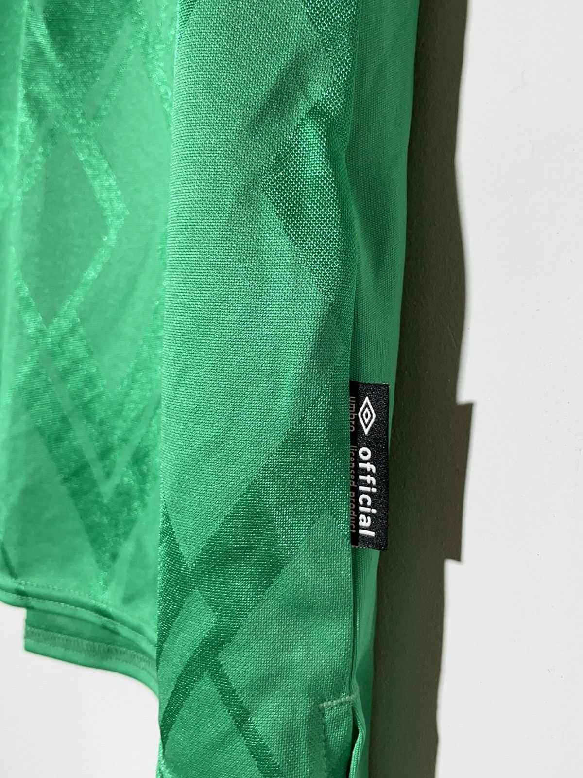 Umbro Werder Bremen Umbro 2020-21 Home Y2k Football Shirt Size US S / EU 44-46 / 1 - 6 Thumbnail