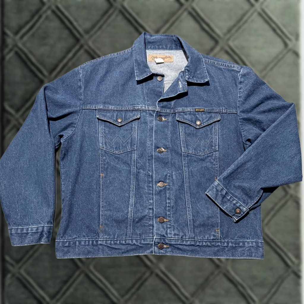 Wrangler Vintage Wrangler Denim Trucker Jacket Men Blue Western USA Made - 46 Size US S / EU 44-46 / 1 - 1 Thumbnail